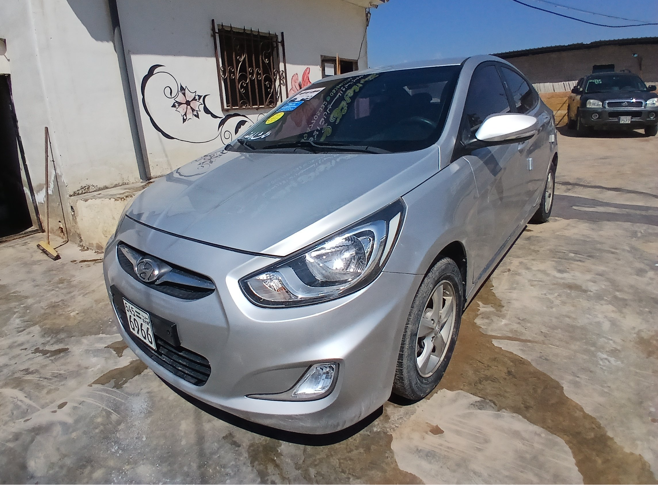 kilometrage car sale hyundai accent vvt sedan used 2012 aleppo xl card image