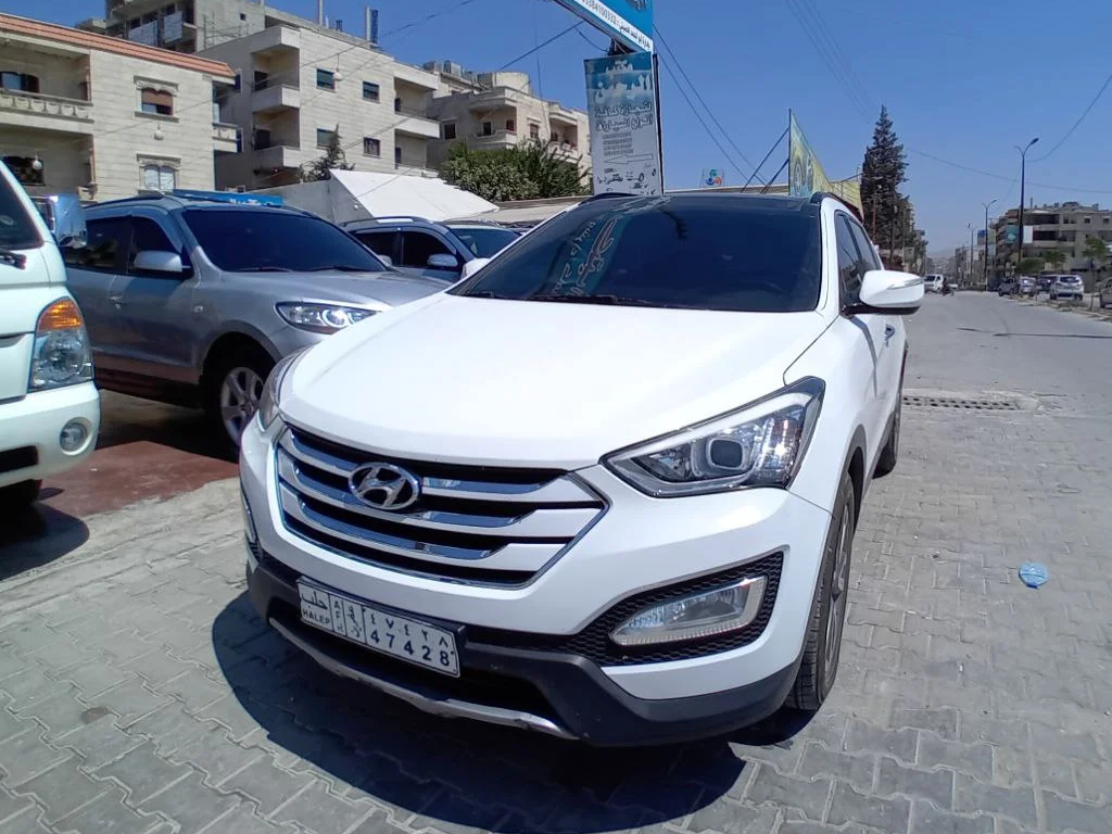 kilometrage car sale hyundai santa fe evgt suv used 2012 aleppo yf image