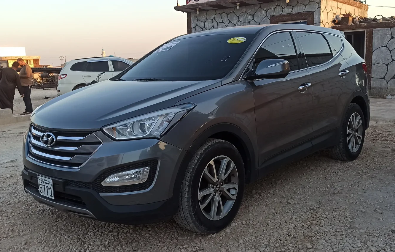 kilometrage car sale hyundai santa fe evgt suv used 2014 aleppo xn image