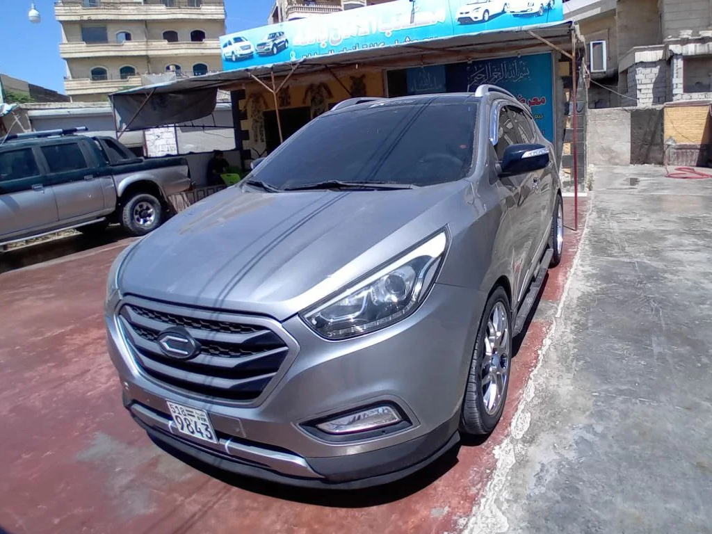kilometrage car sale hyundai tucson standard suv used 2010 aleppo oi image