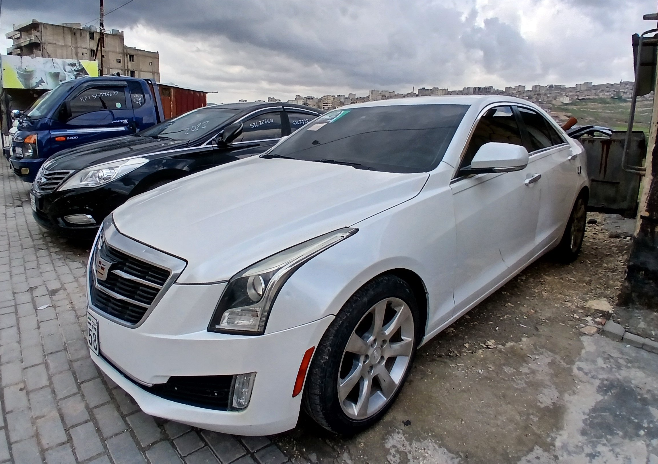 kilometrage car sale cadillac xt4 sport sedan used 2015 aleppo af card image