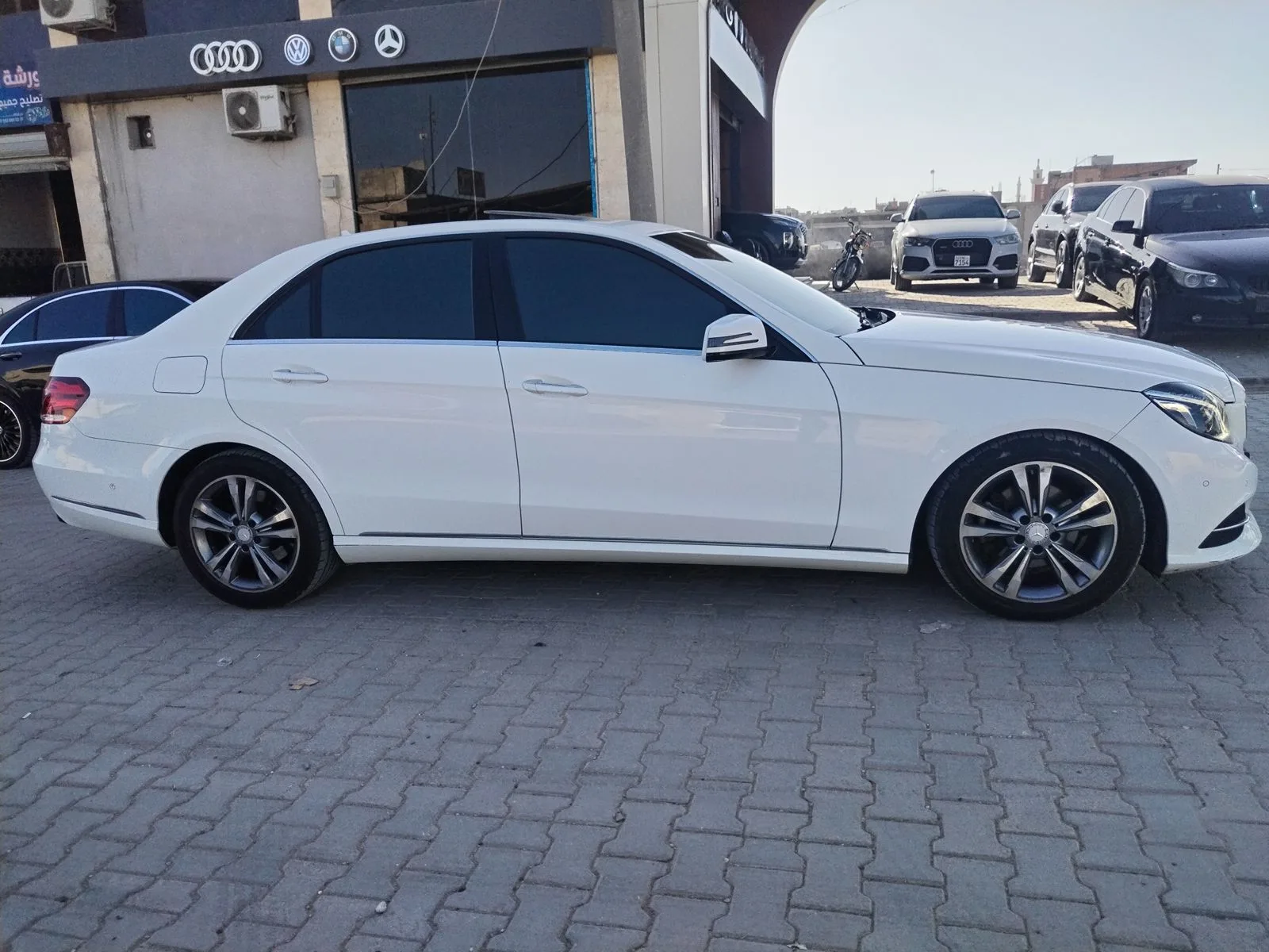 kilometrage car sale mercedes benz e class e 220 bluetec sedan used 2016 aleppo dg image