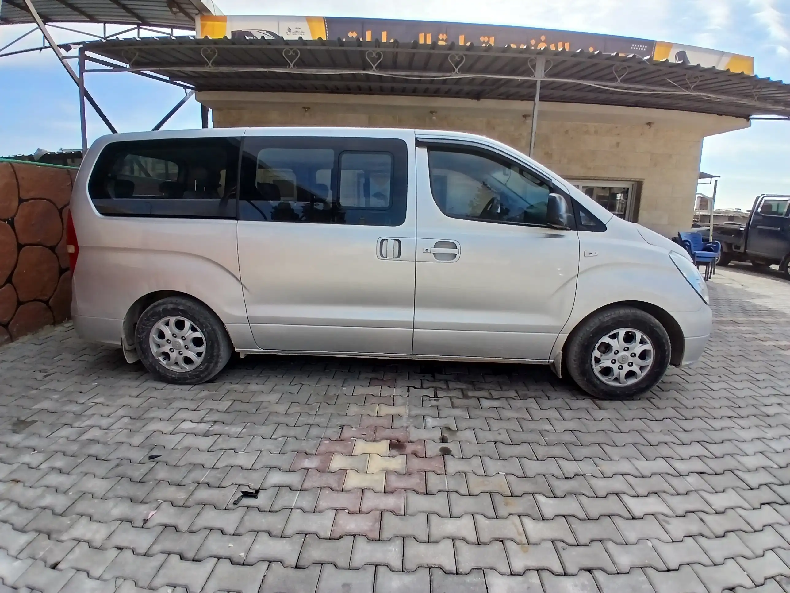 kilometrage car sale hyundai grand starex cvx van used 2010 aleppo hj image