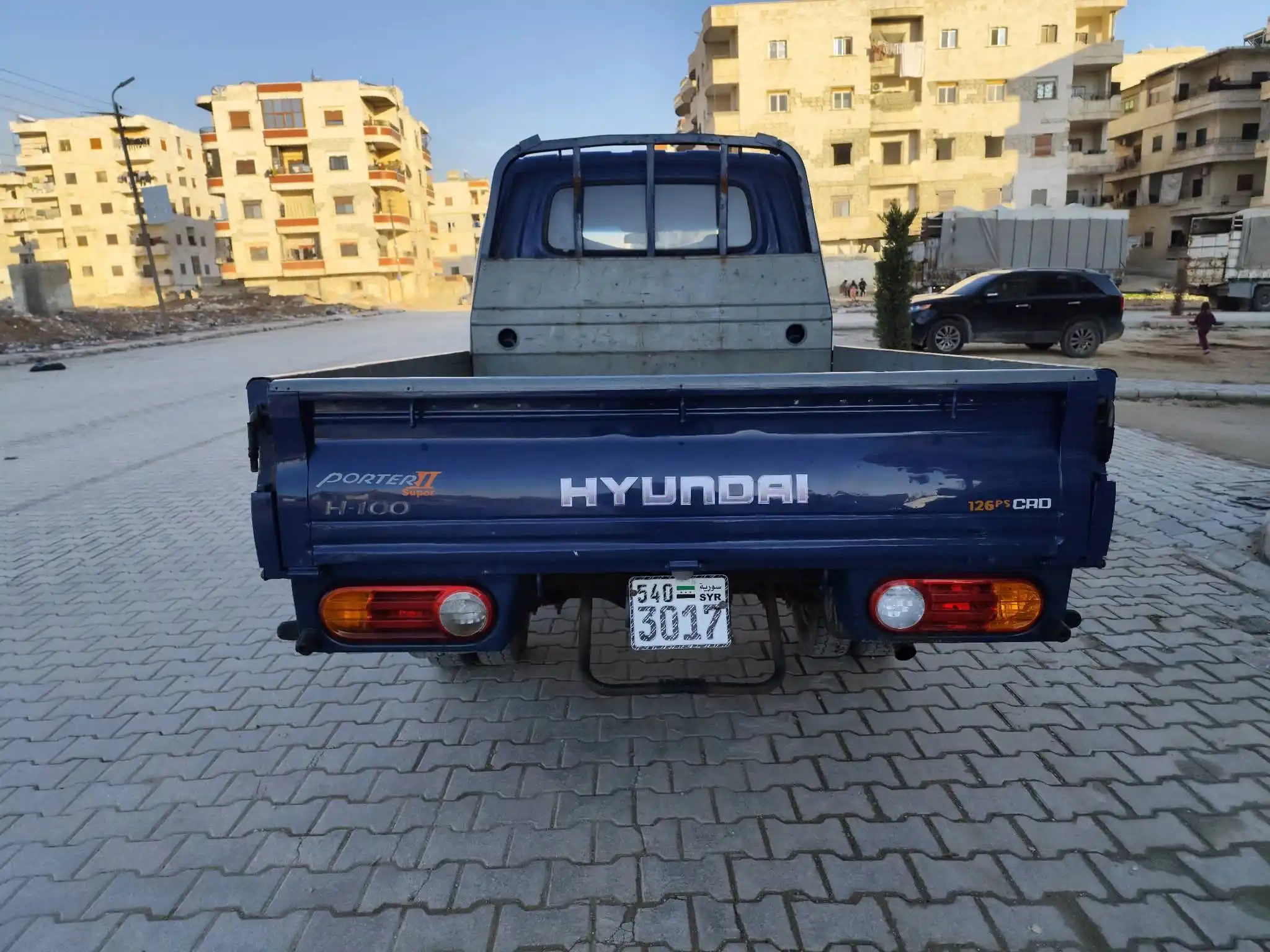 kilometrage car sale hyundai porter ii 2 crdi cargo truck used 2009 aleppo tk image