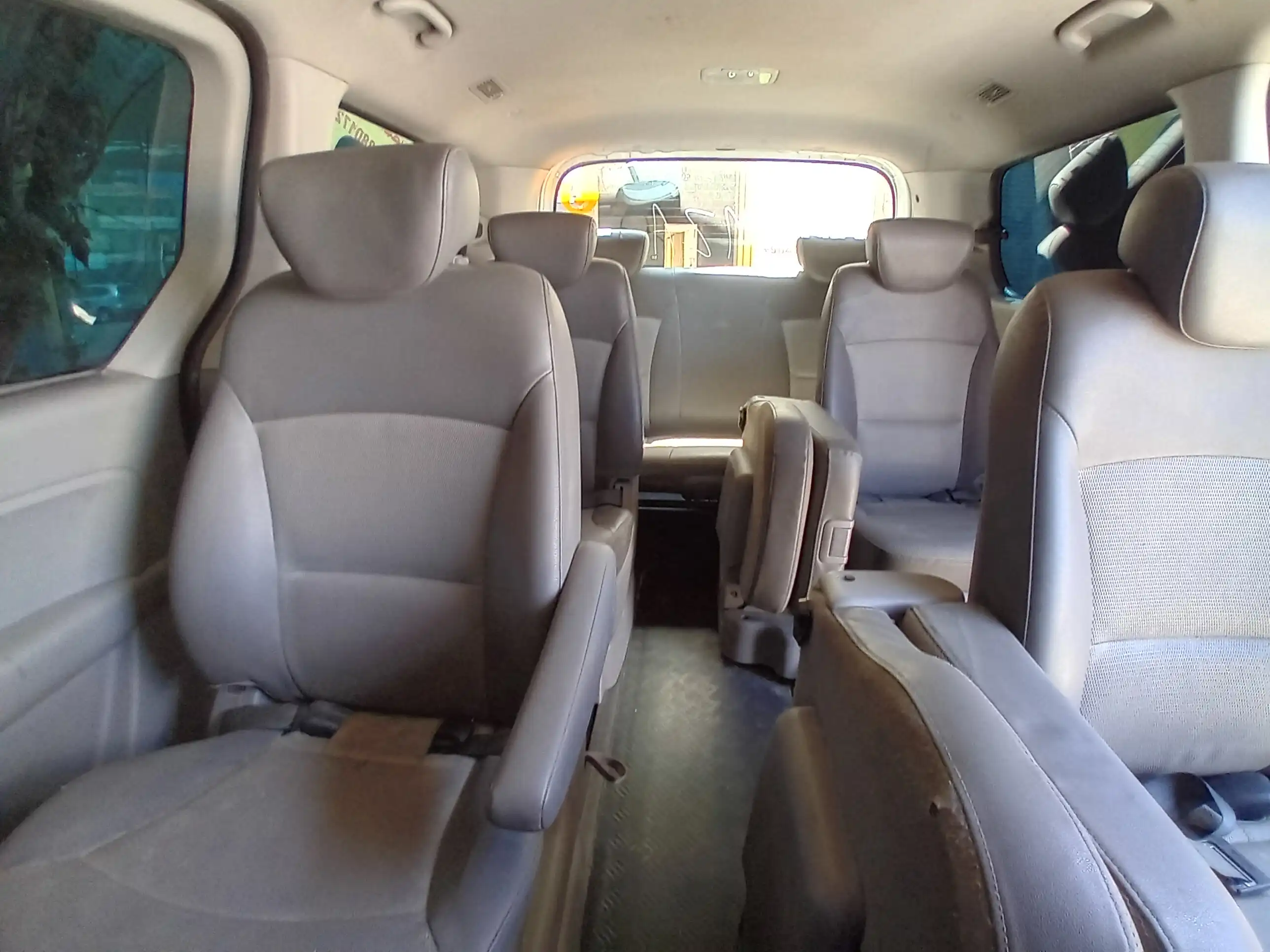 kilometrage car sale hyundai grand starex cvx van used 2010 aleppo qn image