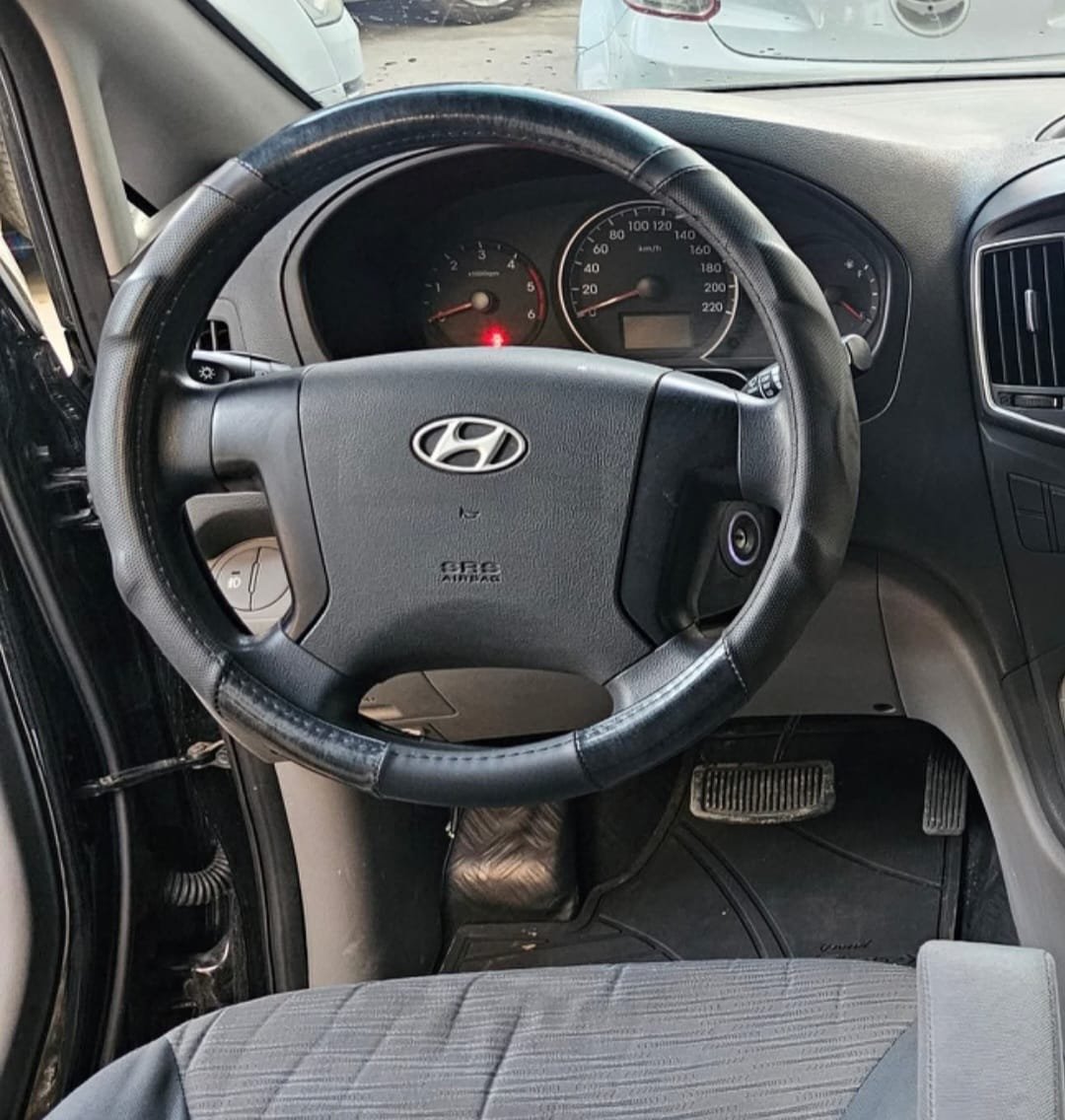 kilometrage car sale hyundai h1 standard 2017 aleppo mg image