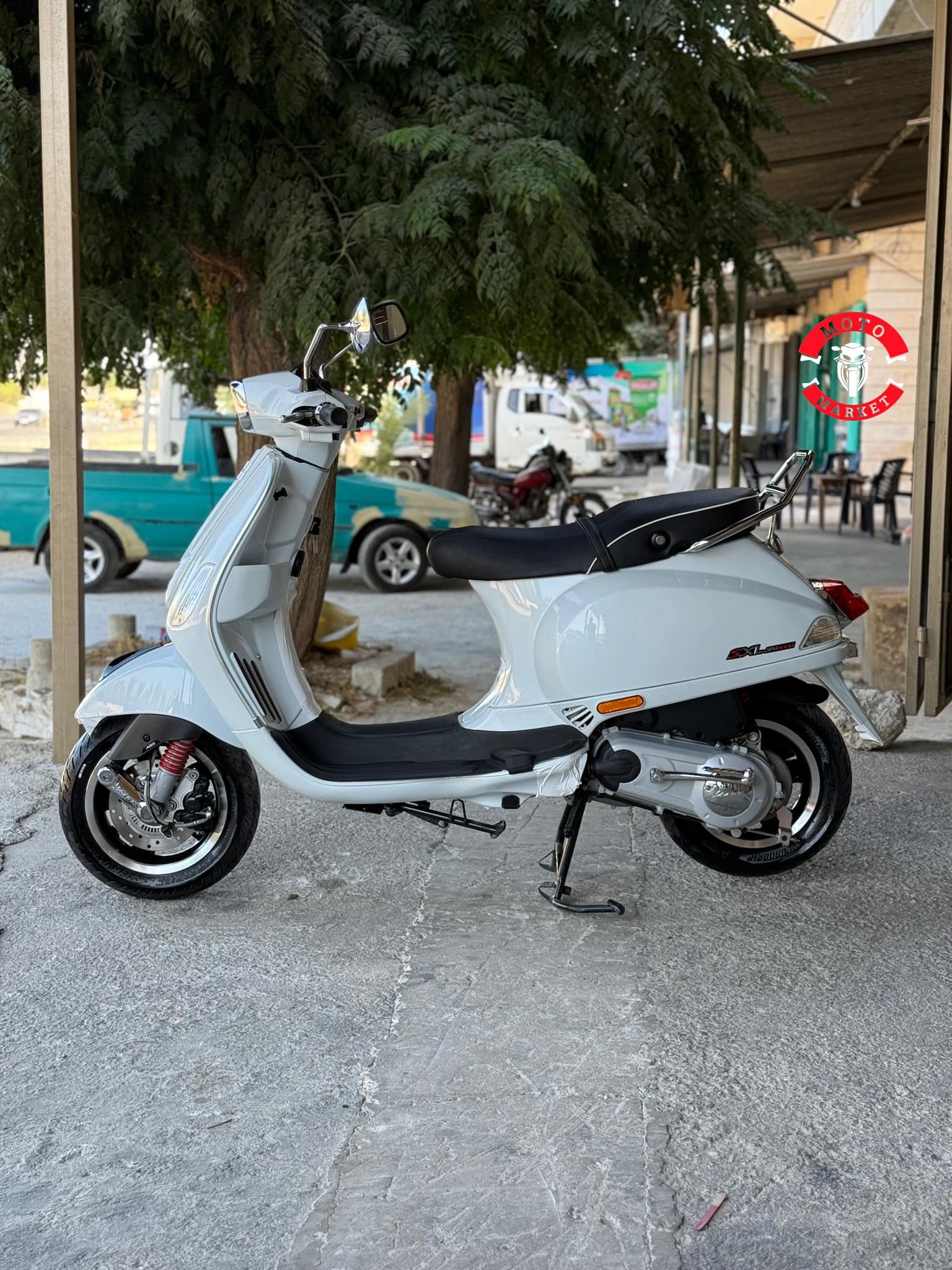 kilometrage motorbike vespa sxl standard scooter used 2024 tartus up image