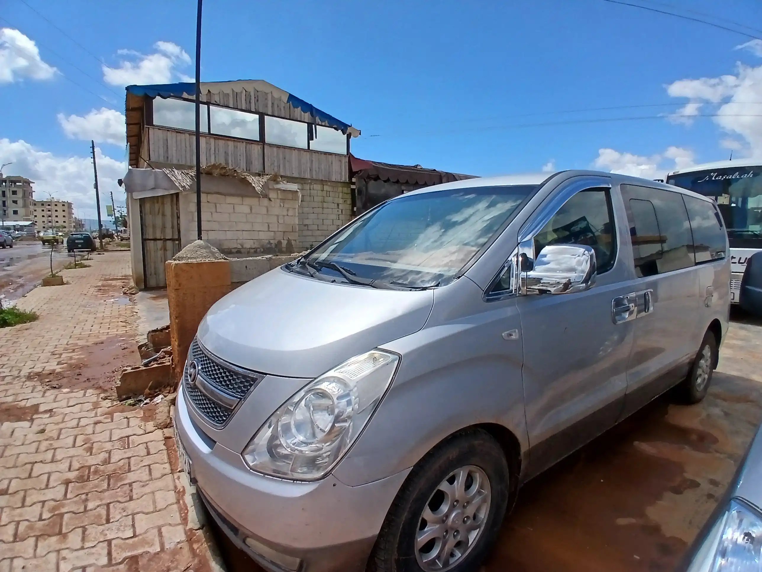 kilometrage car sale hyundai h 1 standard suv used 2006 aleppo jq image