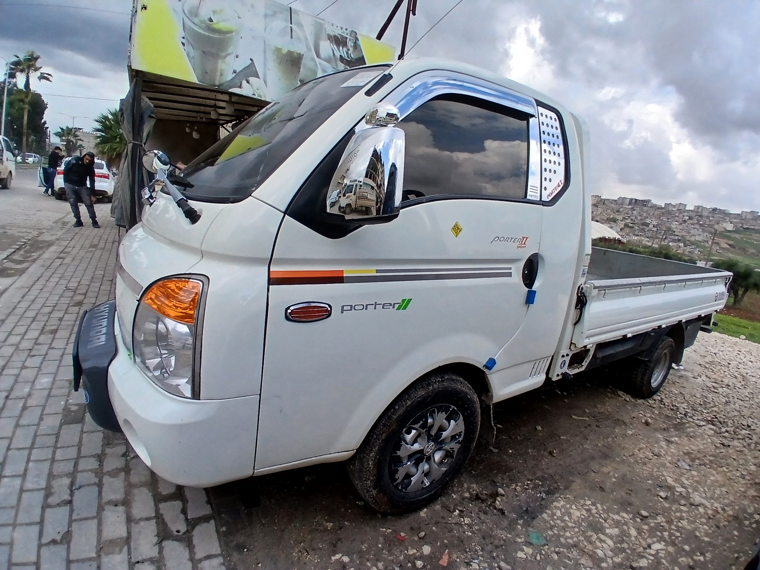 kilometrage car sale hyundai porter ii 2 crdi cargo truck used 2009 aleppo sp image