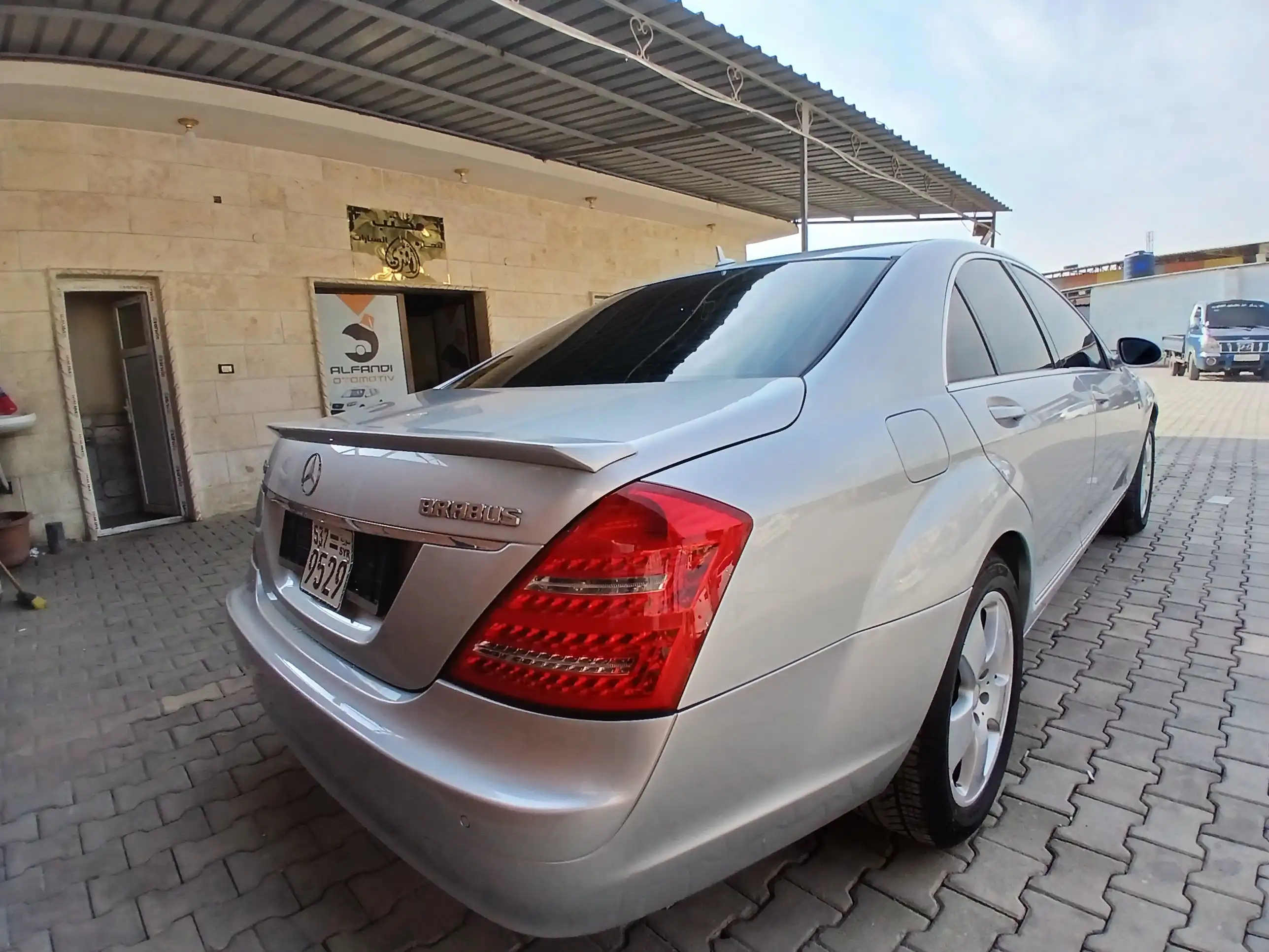 kilometrage car sale mercedes s class s 500 sedan used 2008 aleppo ld image