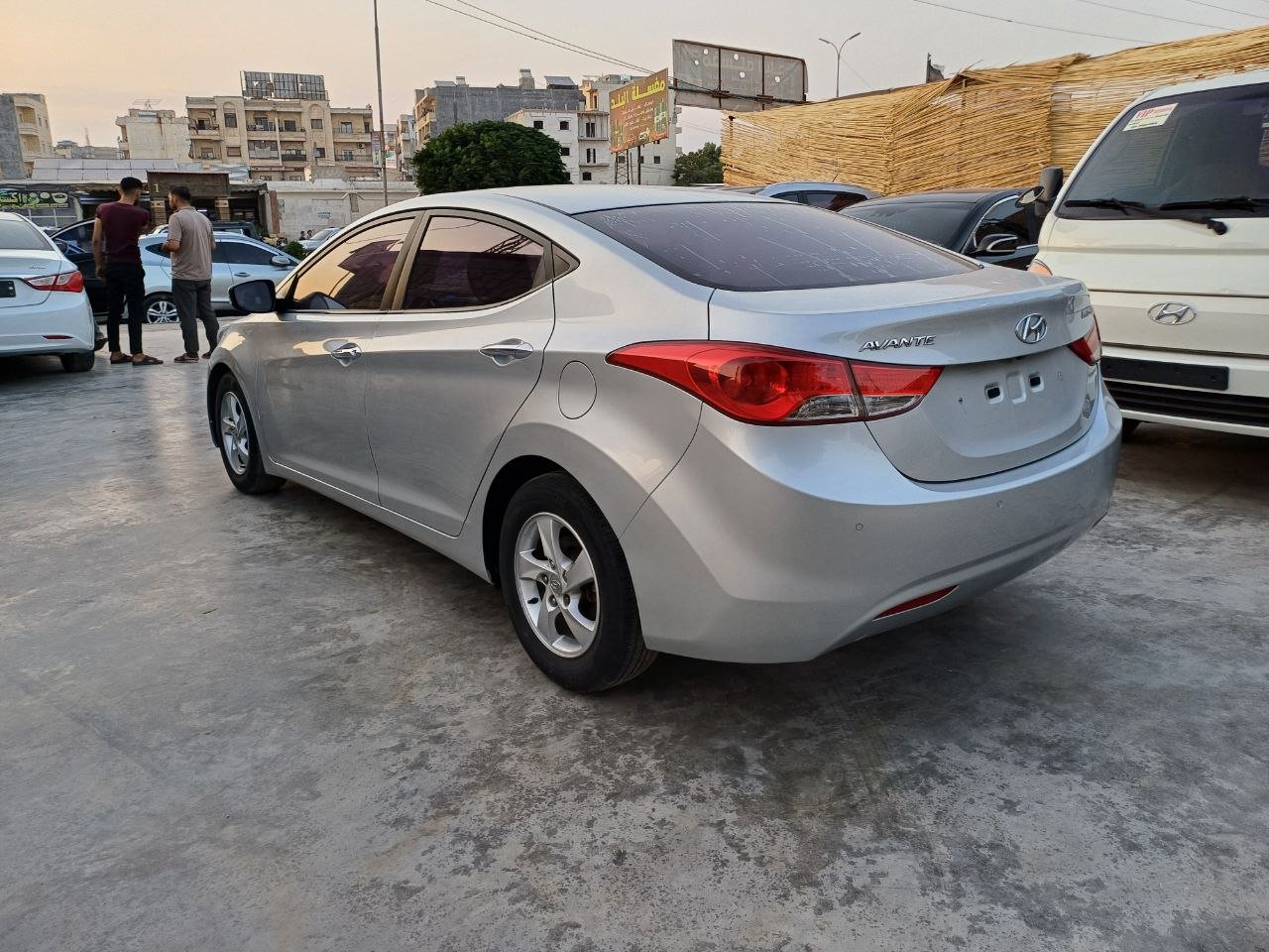 kilometrage car sale hyundai avante m16 gdi sedan used 2012 aleppo du image