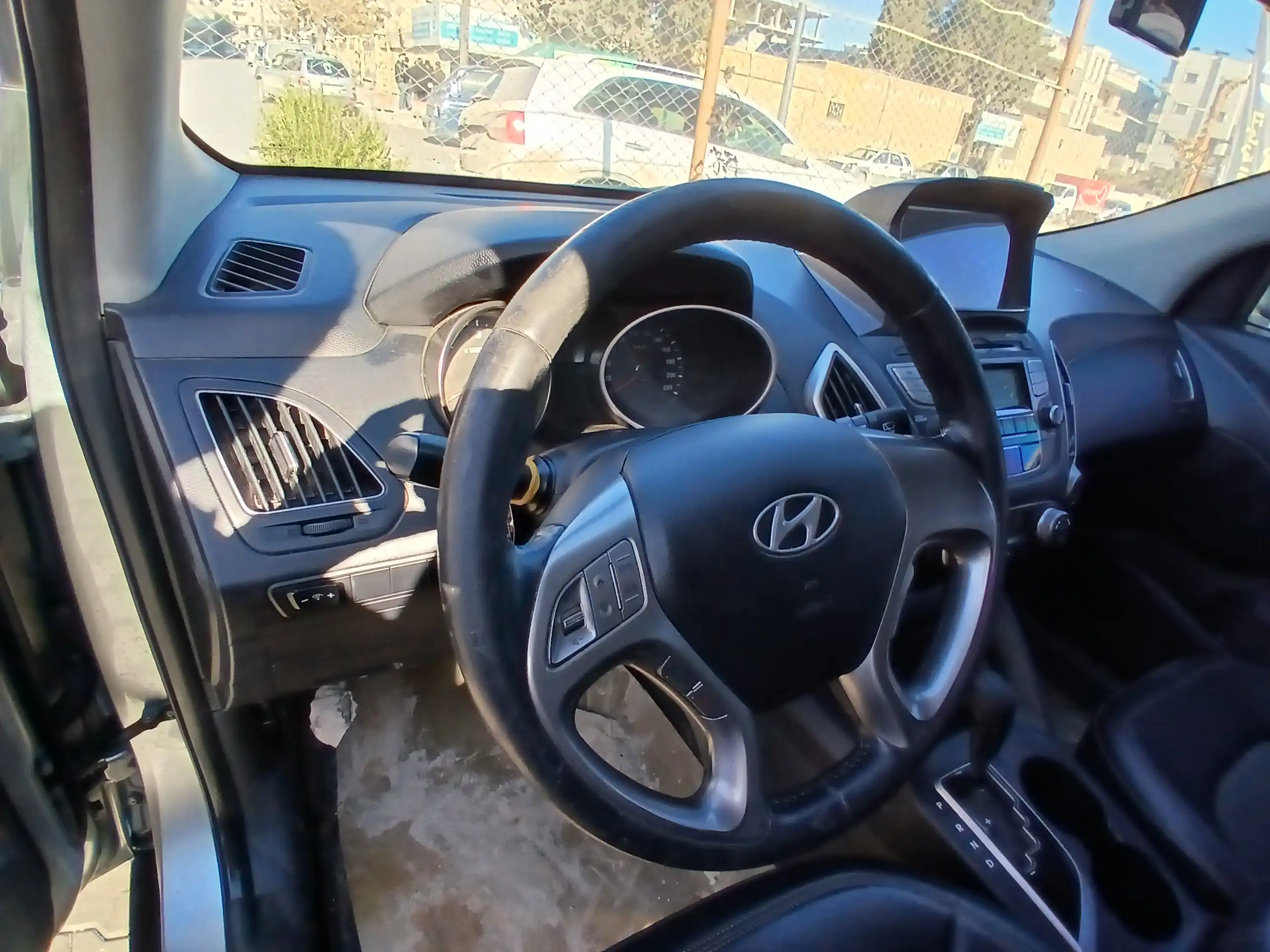 kilometrage car sale hyundai tucson standard 2011 vn image