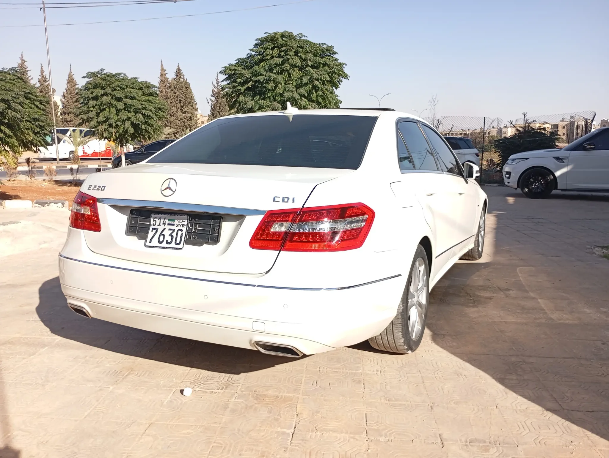 kilometrage car sale mercedes benz e class e 220 cdi sedan used 2012 aleppo xh image