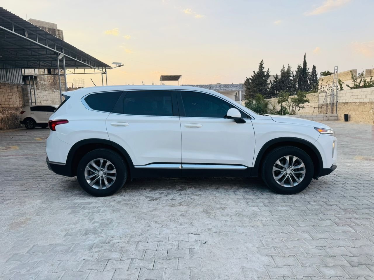 kilometrage car sale hyundai santa fe evgt suv used 2019 aleppo pv image