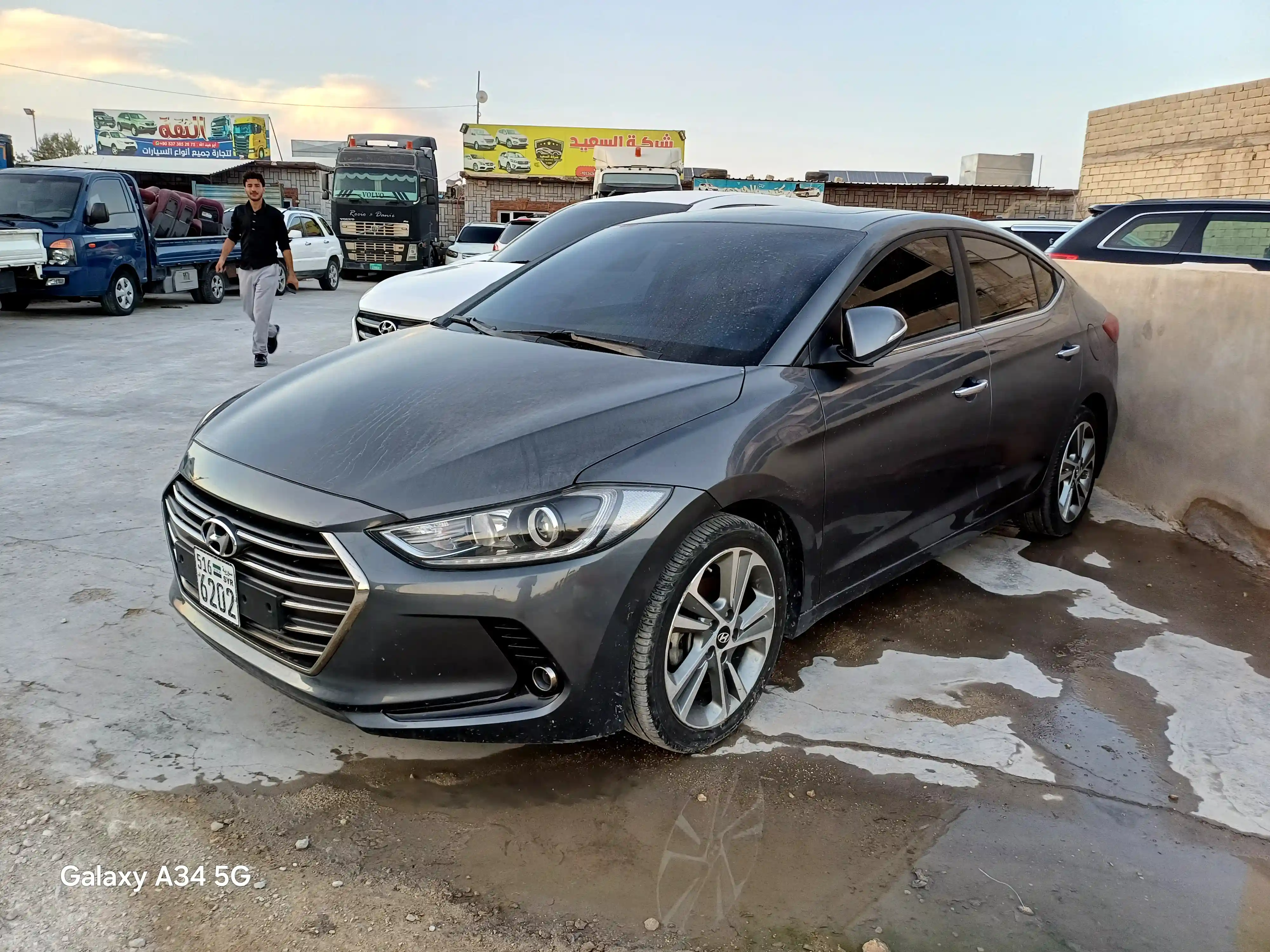 kilometrage car sale hyundai avante gdi sedan used 2016 aleppo es card image