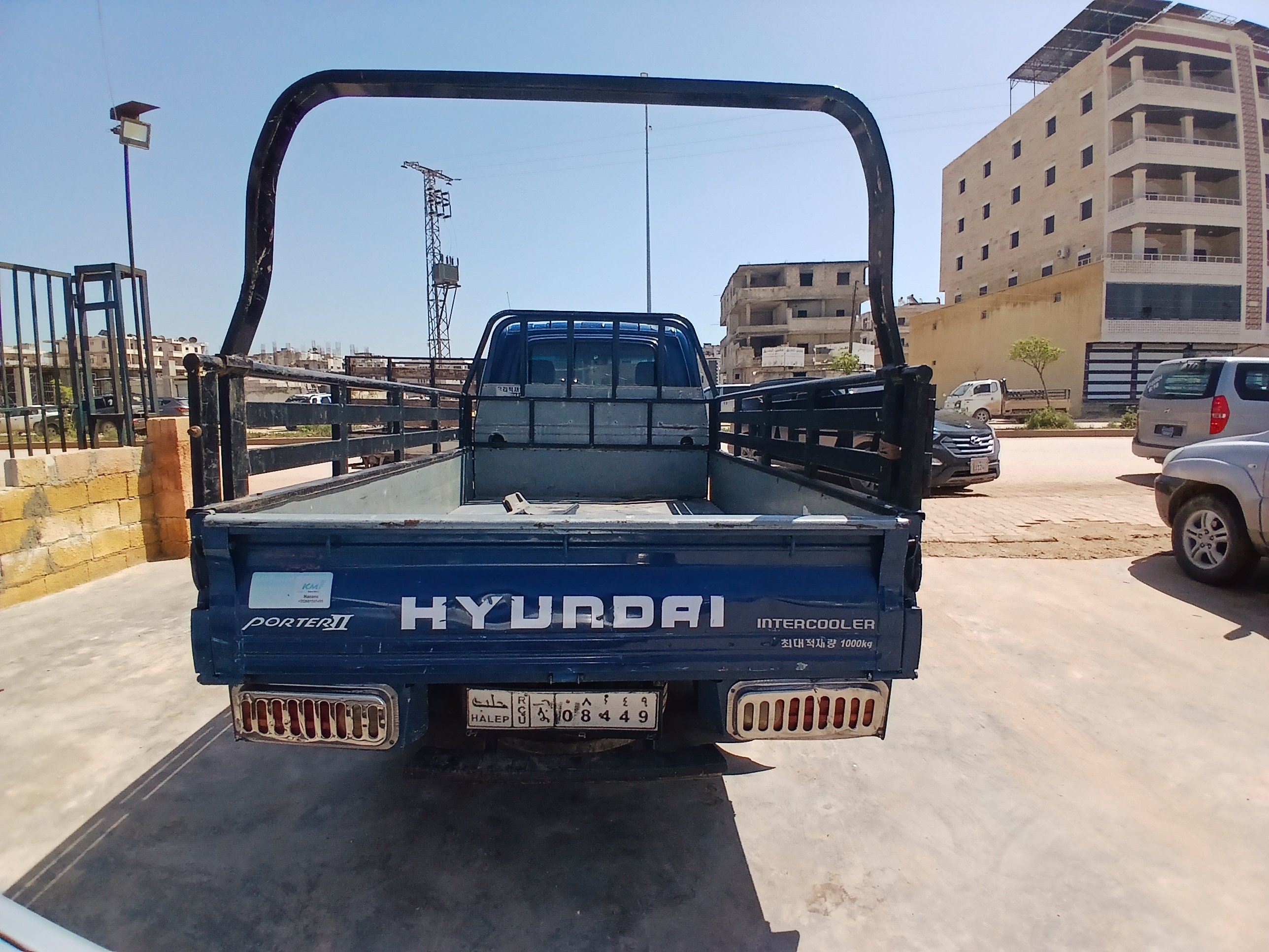 kilometrage car sale hyundai porter ii 2 crdi cargo truck used 2006 aleppo tq image