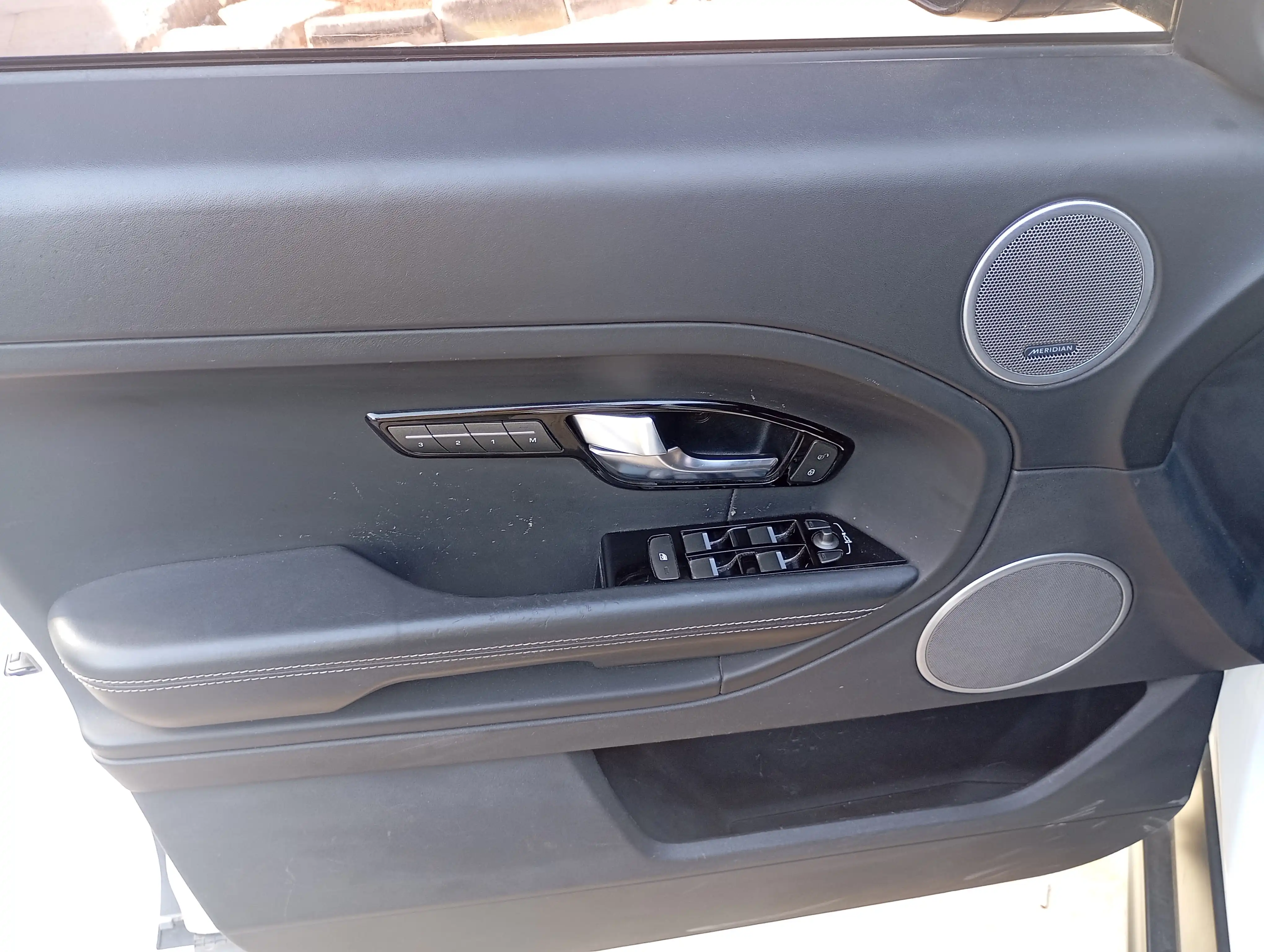 kilometrage car sale land rover range rover evoque sd4 2013 pv image