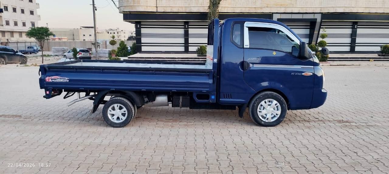 kilometrage car sale hyundai porter ii 2 crdi cargo truck used 2011 aleppo nz image