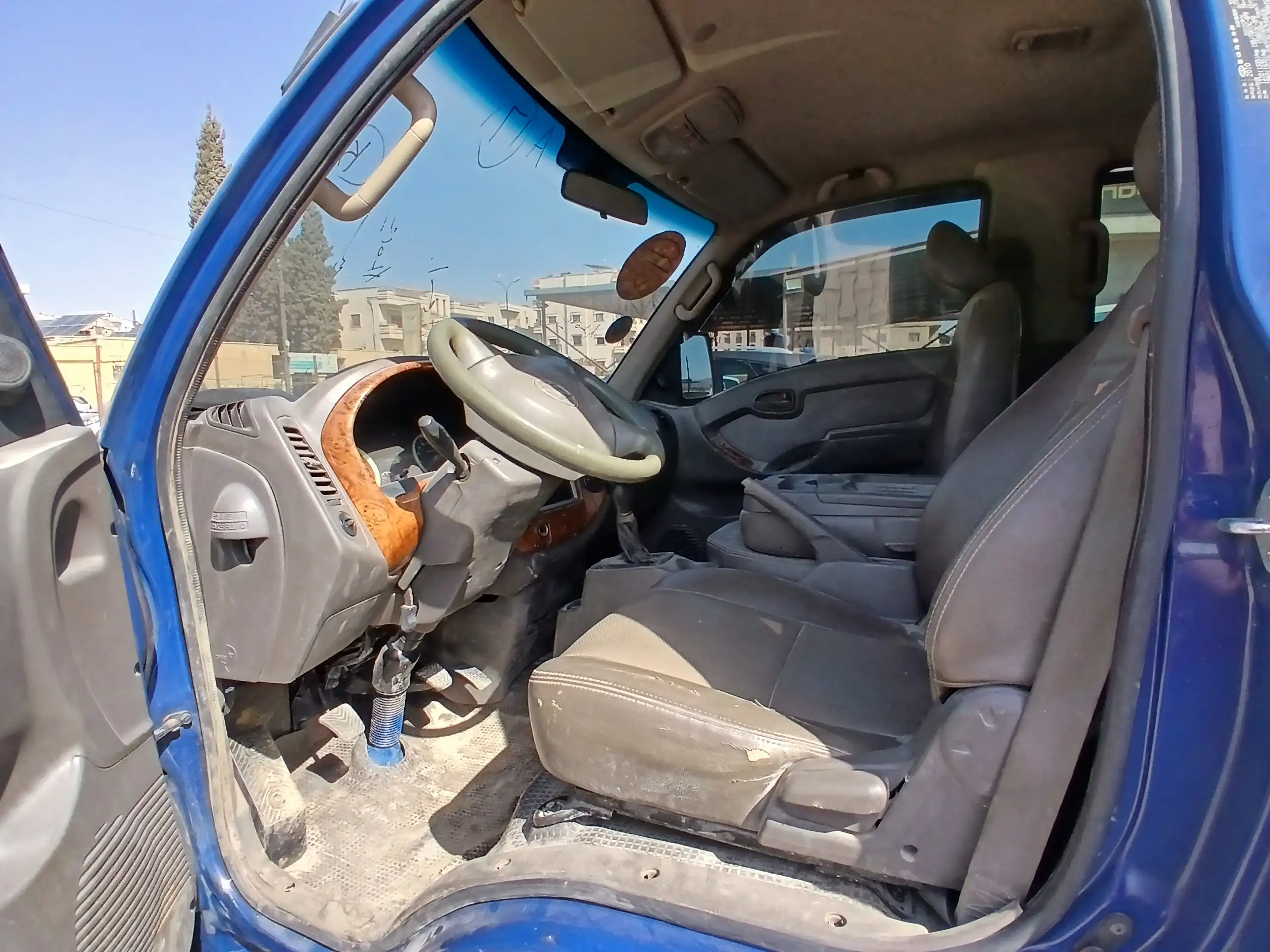 kilometrage car sale hyundai porter 2 crdi cargo truck used 2011 aleppo vz image