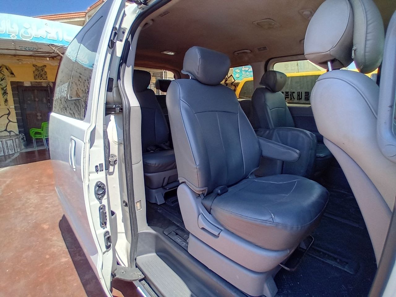kilometrage car sale hyundai grand starex cvx van used 2014 aleppo ov image