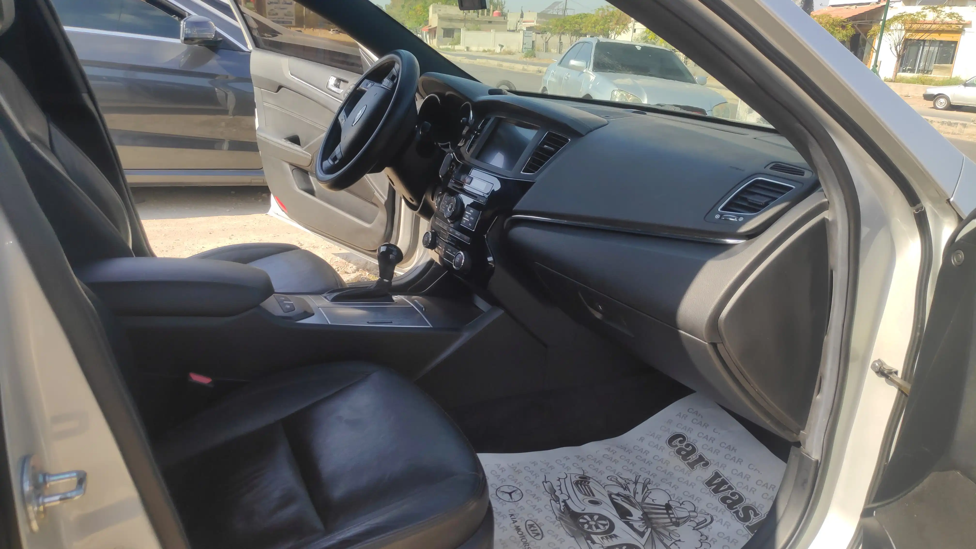 kilometrage car sale kia k7 standard sedan used 2011 tartus zr image