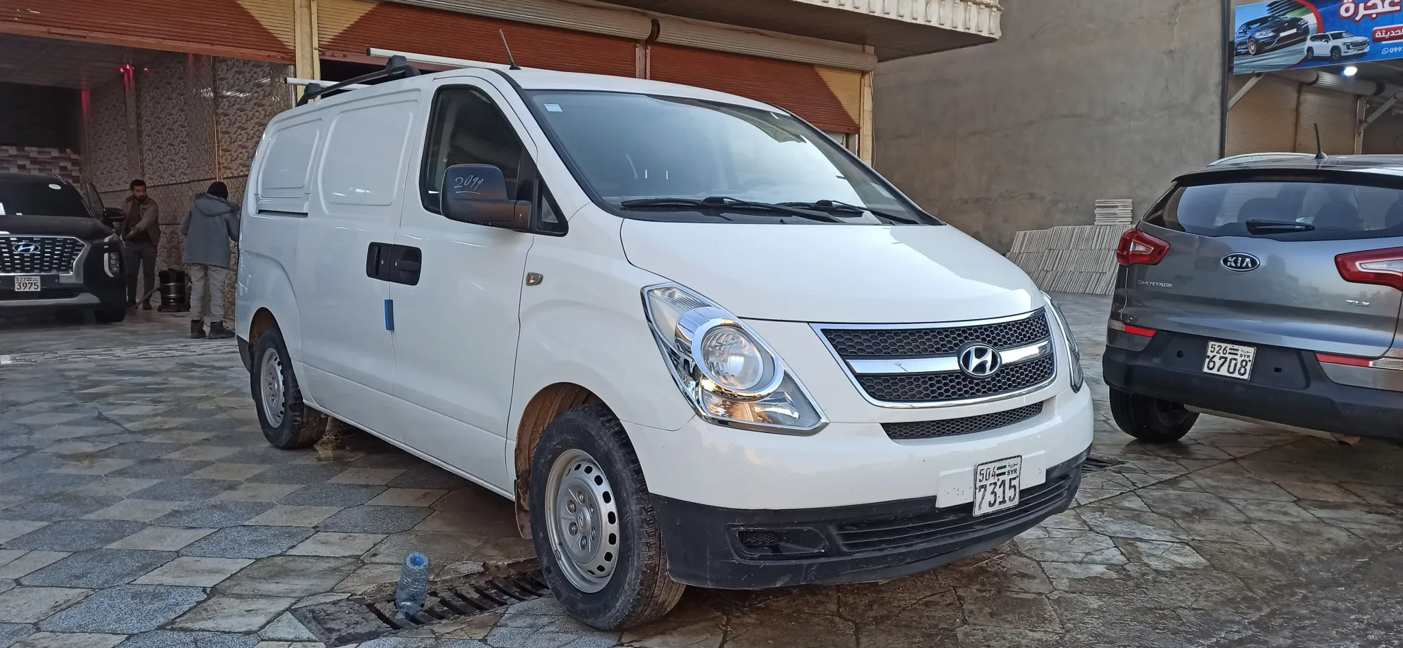 kilometrage car sale hyundai grand starex cvx van used 2011 aleppo wv image