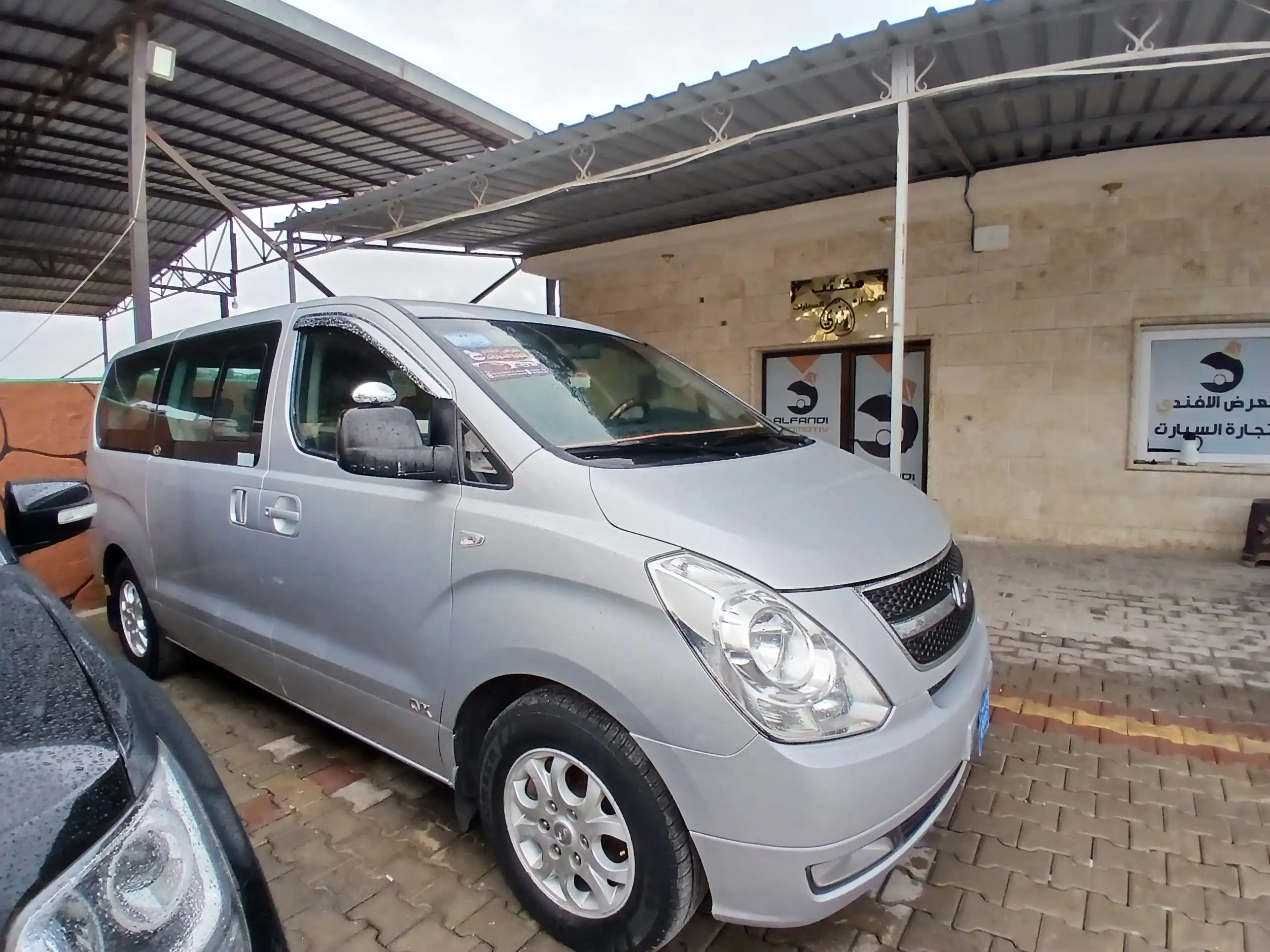 kilometrage car sale hyundai grand starex cvx van used 2010 aleppo ep image