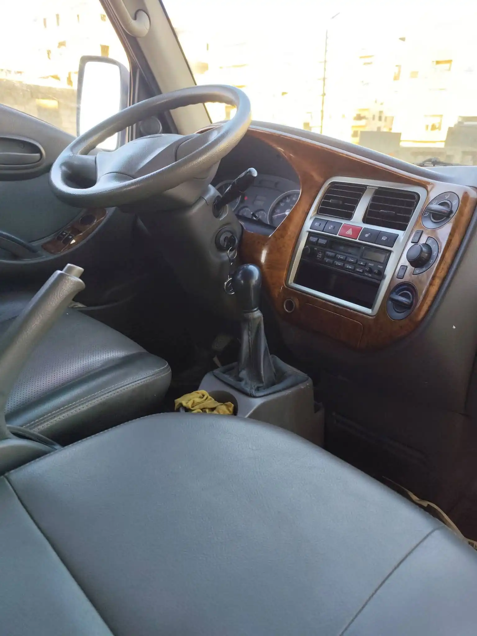 kilometrage car sale hyundai porter ii 2 crdi cargo truck used 2009 aleppo tk image