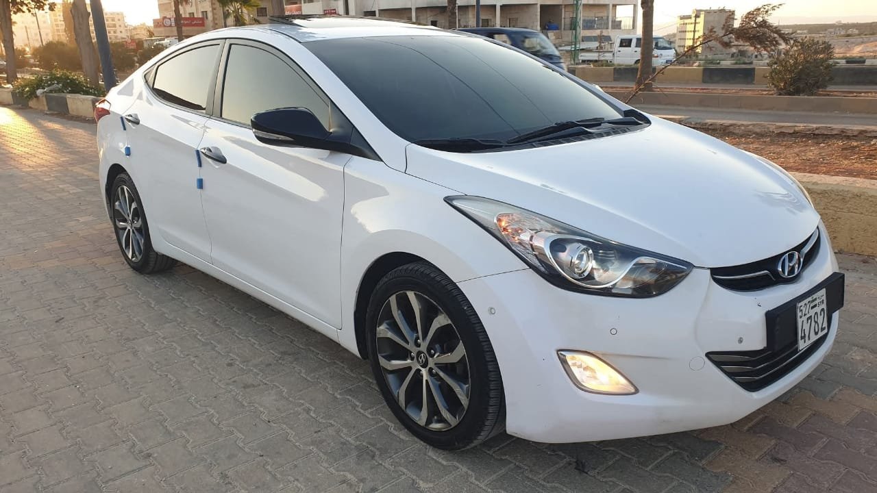 kilometrage car sale hyundai elantra standard sedan used 2013 aleppo wi image