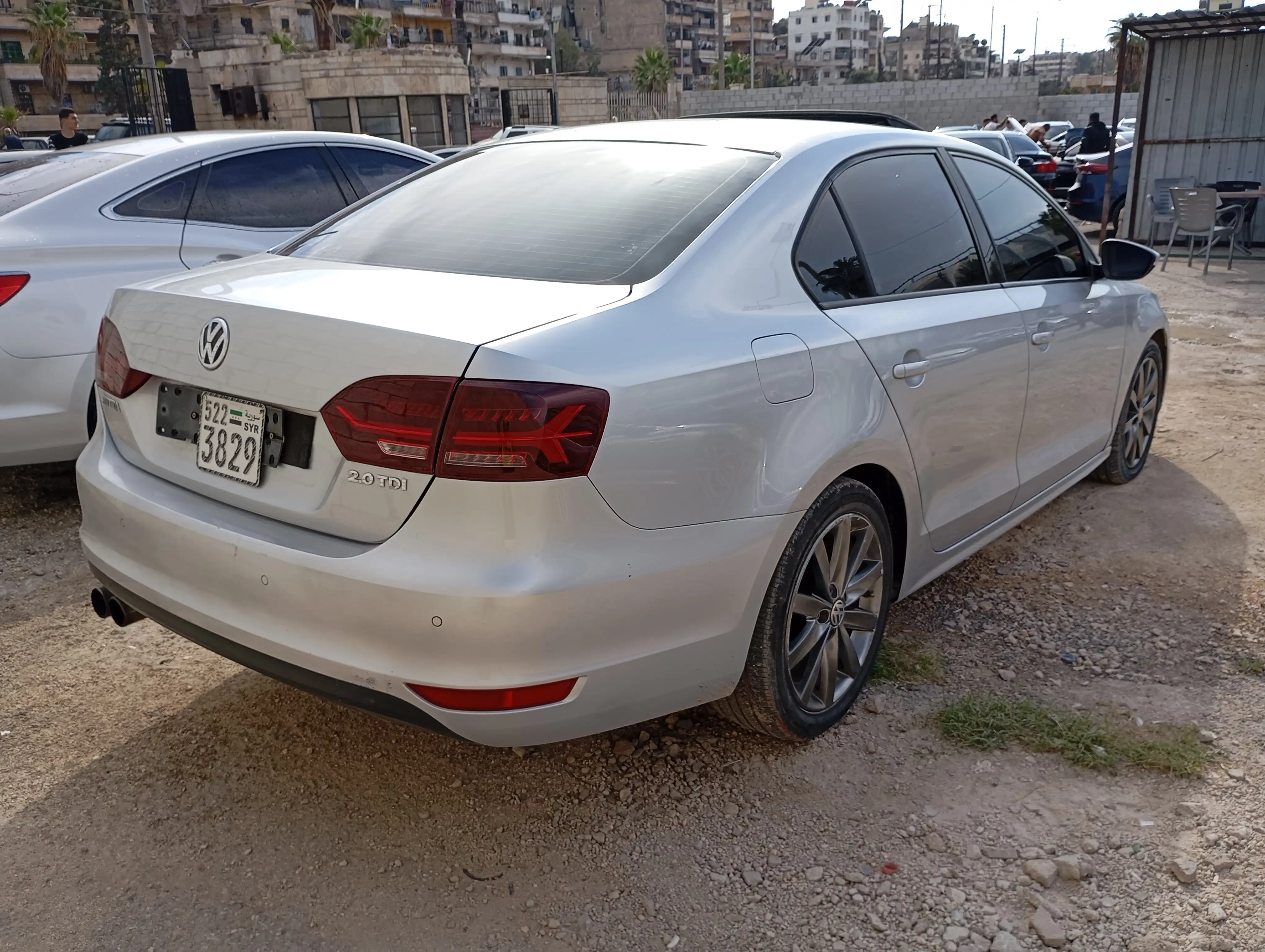 kilometrage car sale volkswagen sedan used 2011 aleppo oj image
