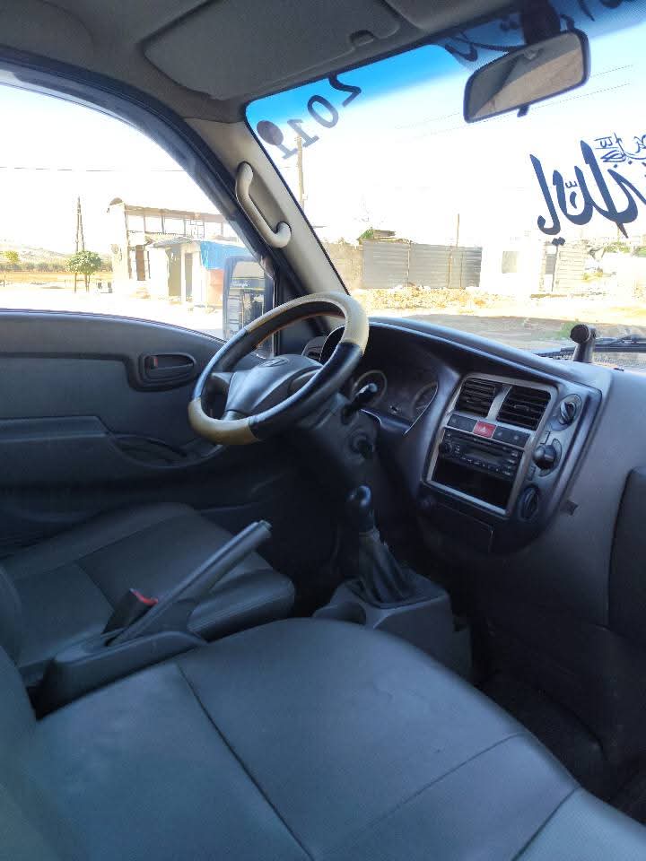 kilometrage car sale hyundai porter ii 2 crdi cargo truck used 2011 aleppo ra image