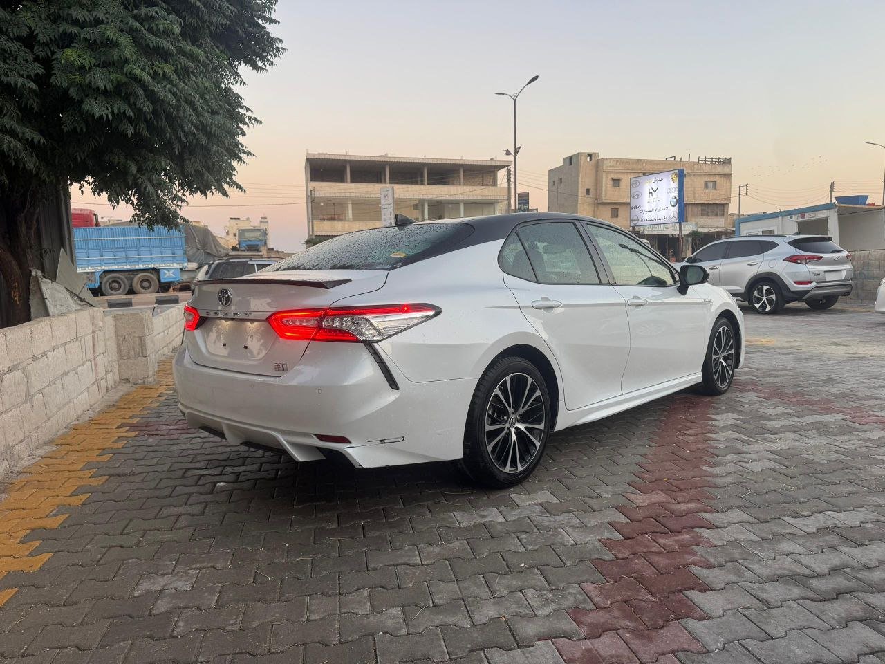kilometrage car sale toyota corolla hybrid sedan used 2020 aleppo hj image