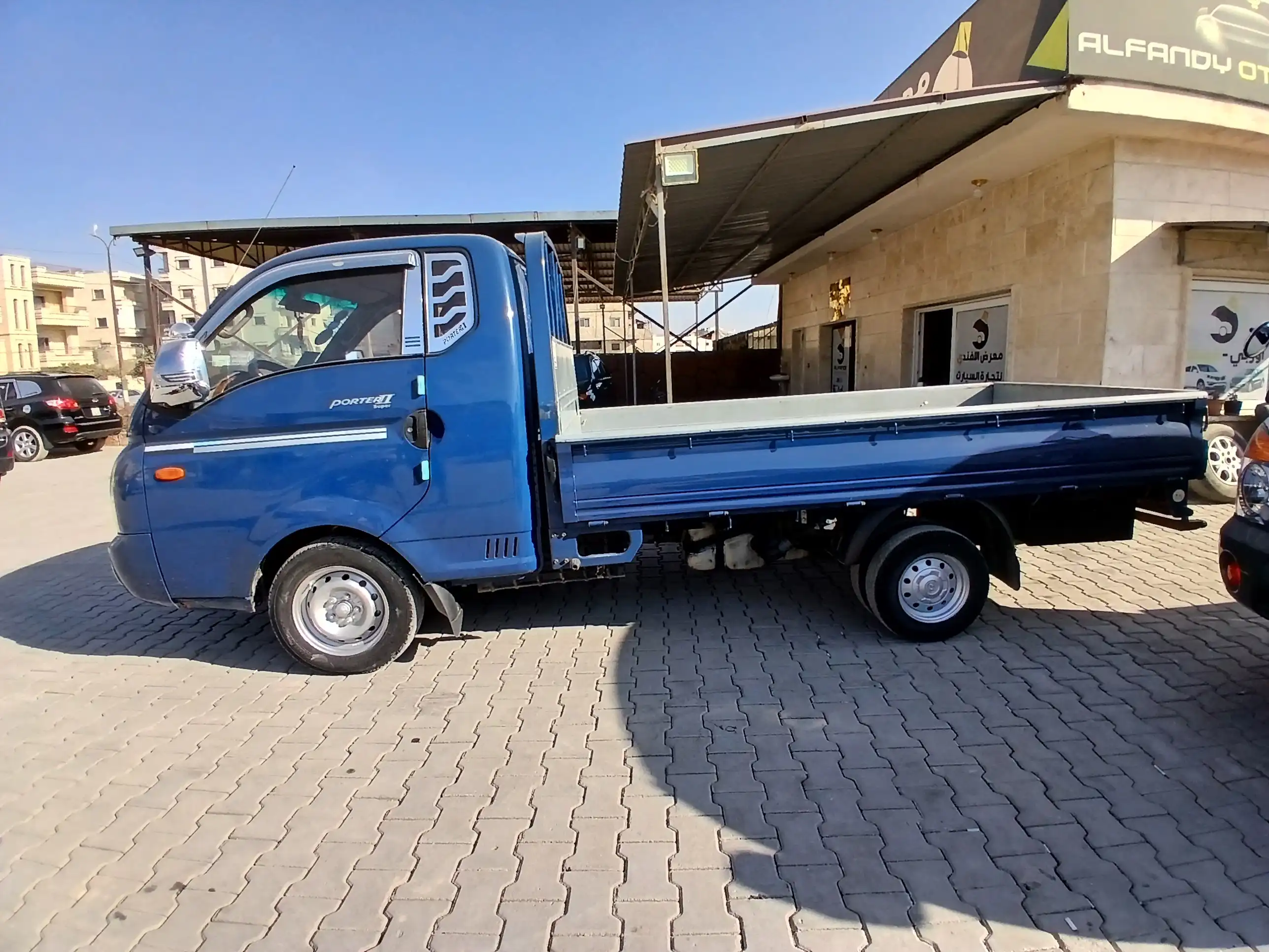 kilometrage car sale hyundai porter ii 2 standard cargo truck used 2011 aleppo aj image