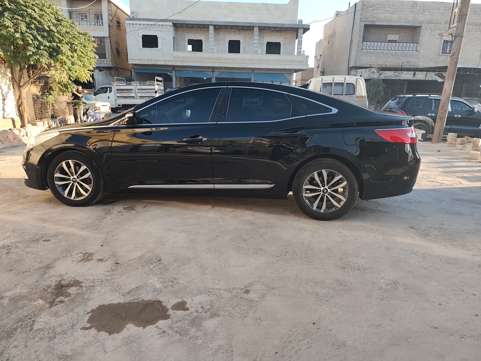 kilometrage car sale hyundai grandeur hg 240 sedan used 2011 aleppo li card image