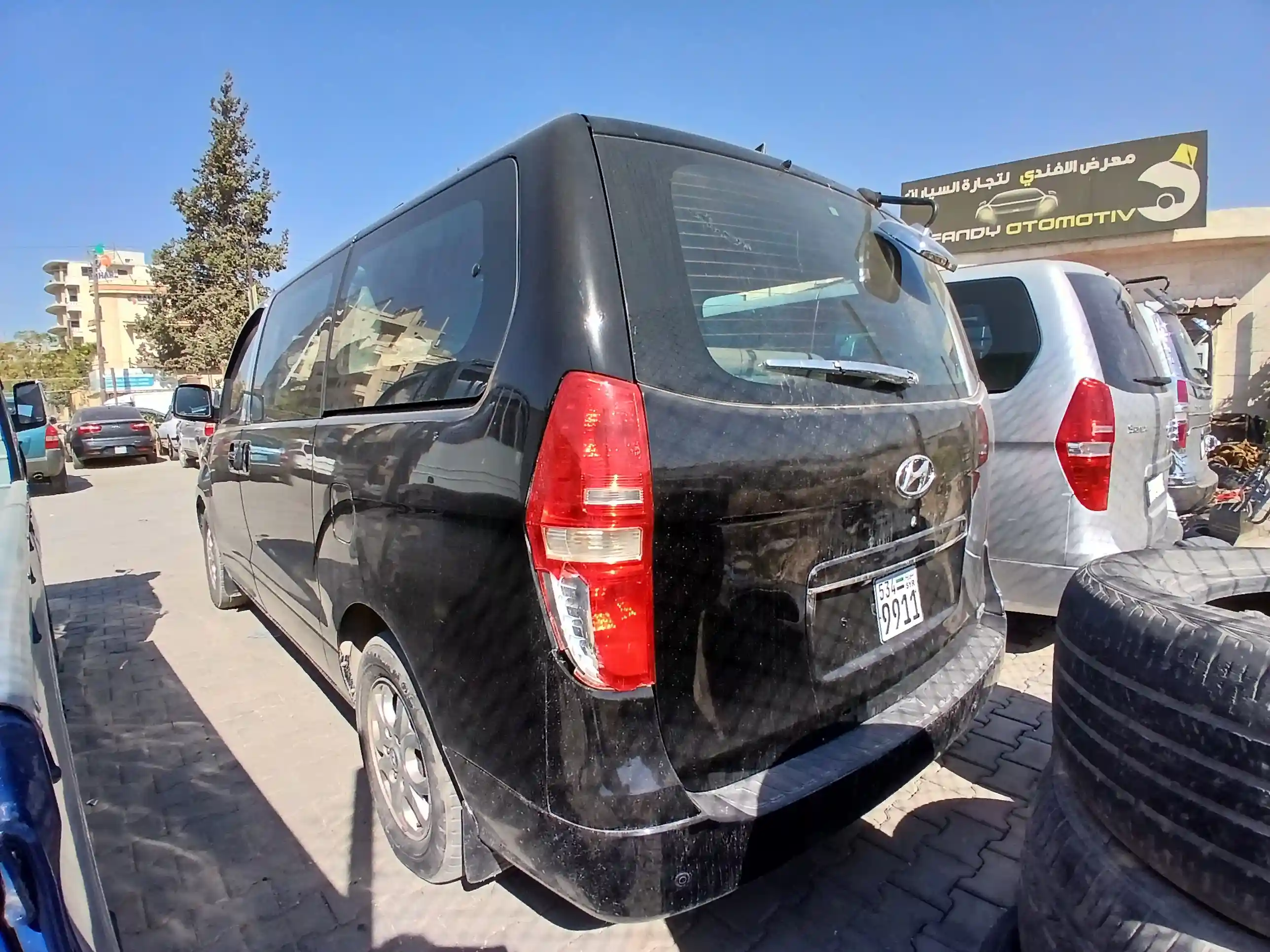 kilometrage car sale hyundai h1 standard van used 2011 aleppo ir image
