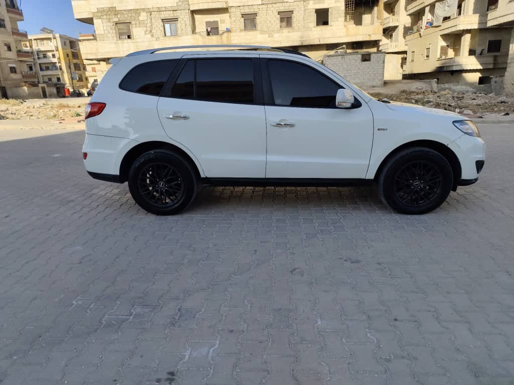 kilometrage car sale hyundai santa fe mlx suv used 2011 aleppo eu image