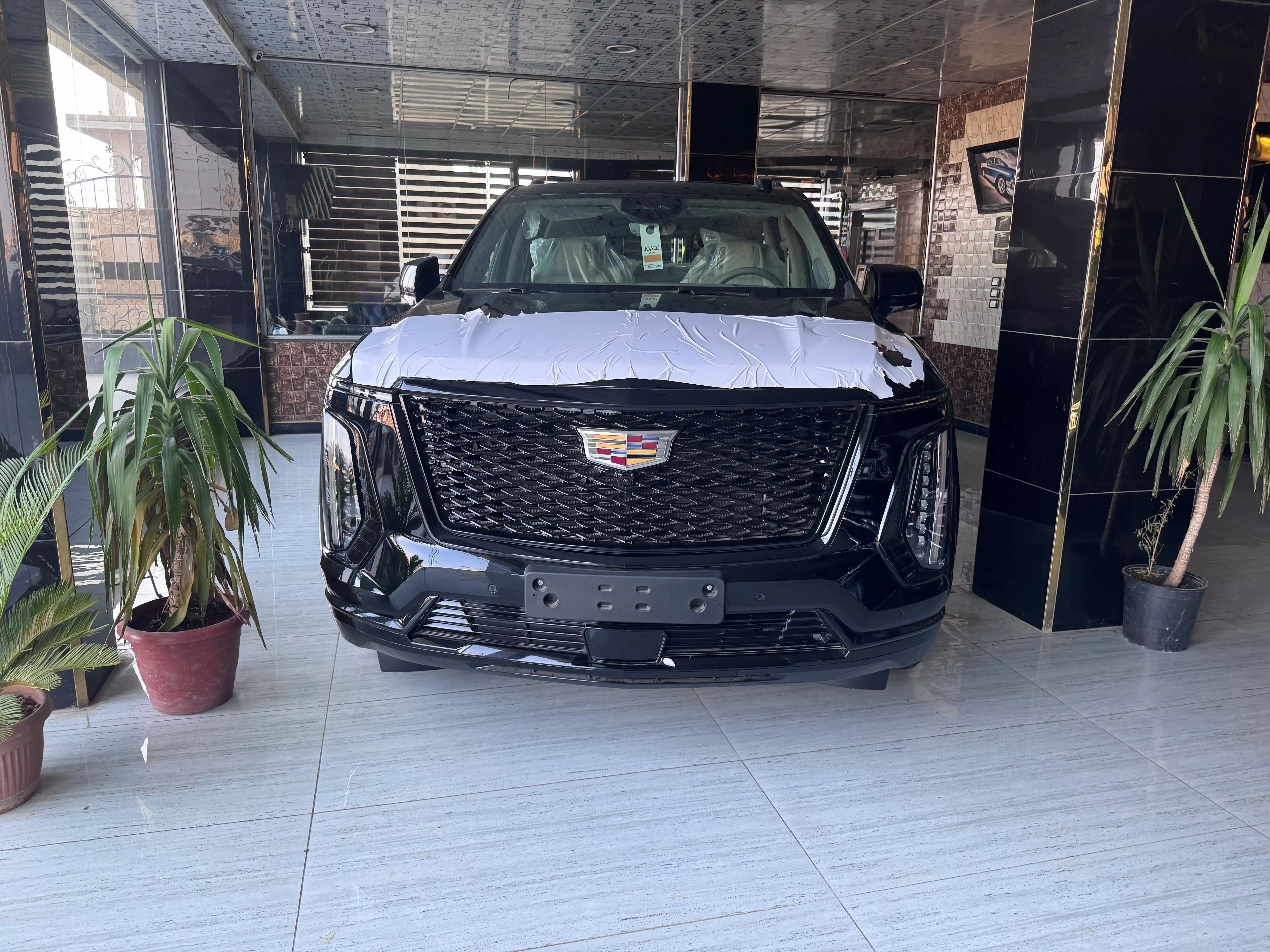 kilometrage car sale cadillac escalade sport suv new 2025 aleppo om image