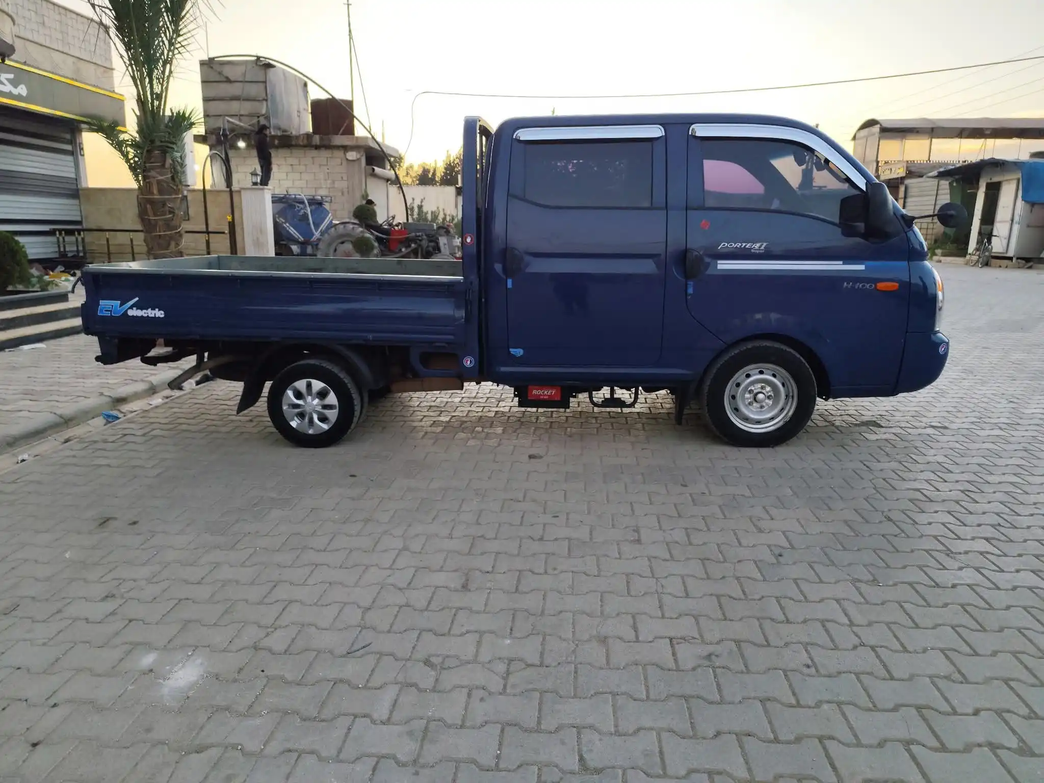 kilometrage car sale hyundai porter 2 crdi cargo truck used 2009 aleppo jr image