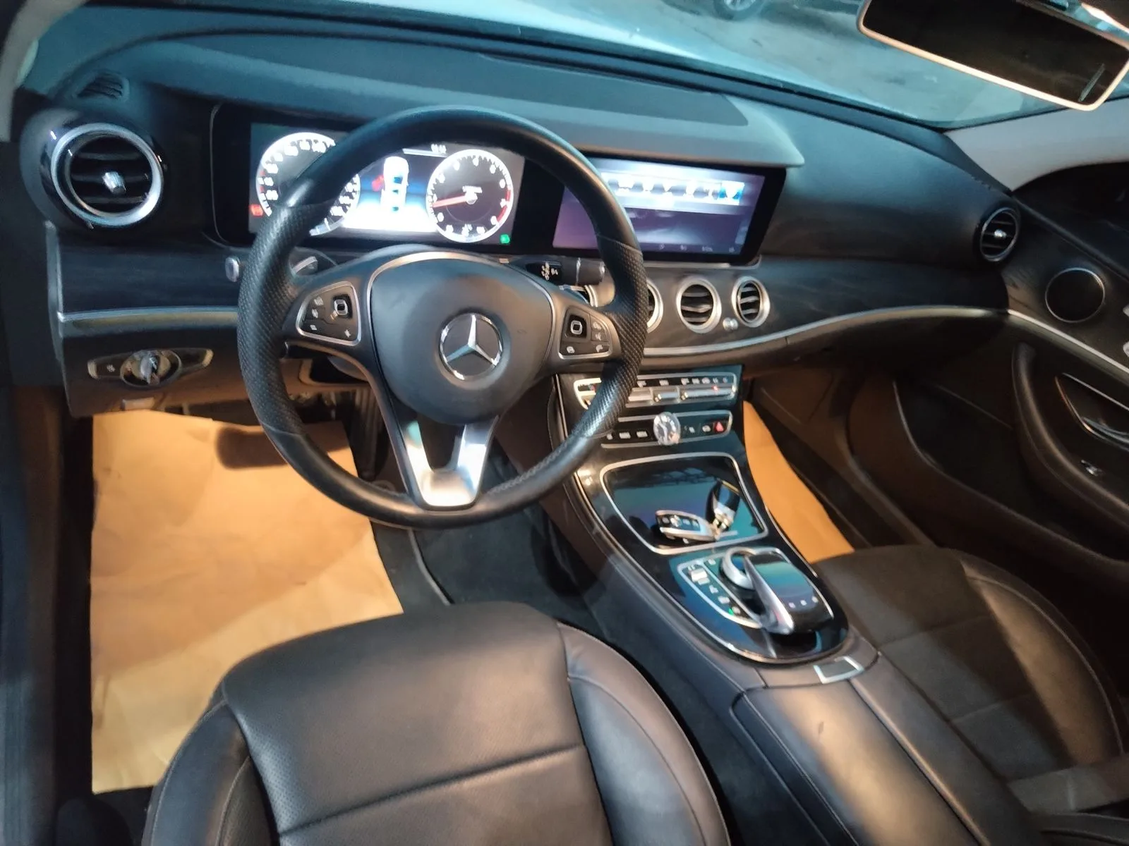 kilometrage car sale mercedes benz e class e 300 4 matic sedan used 2017 aleppo io image