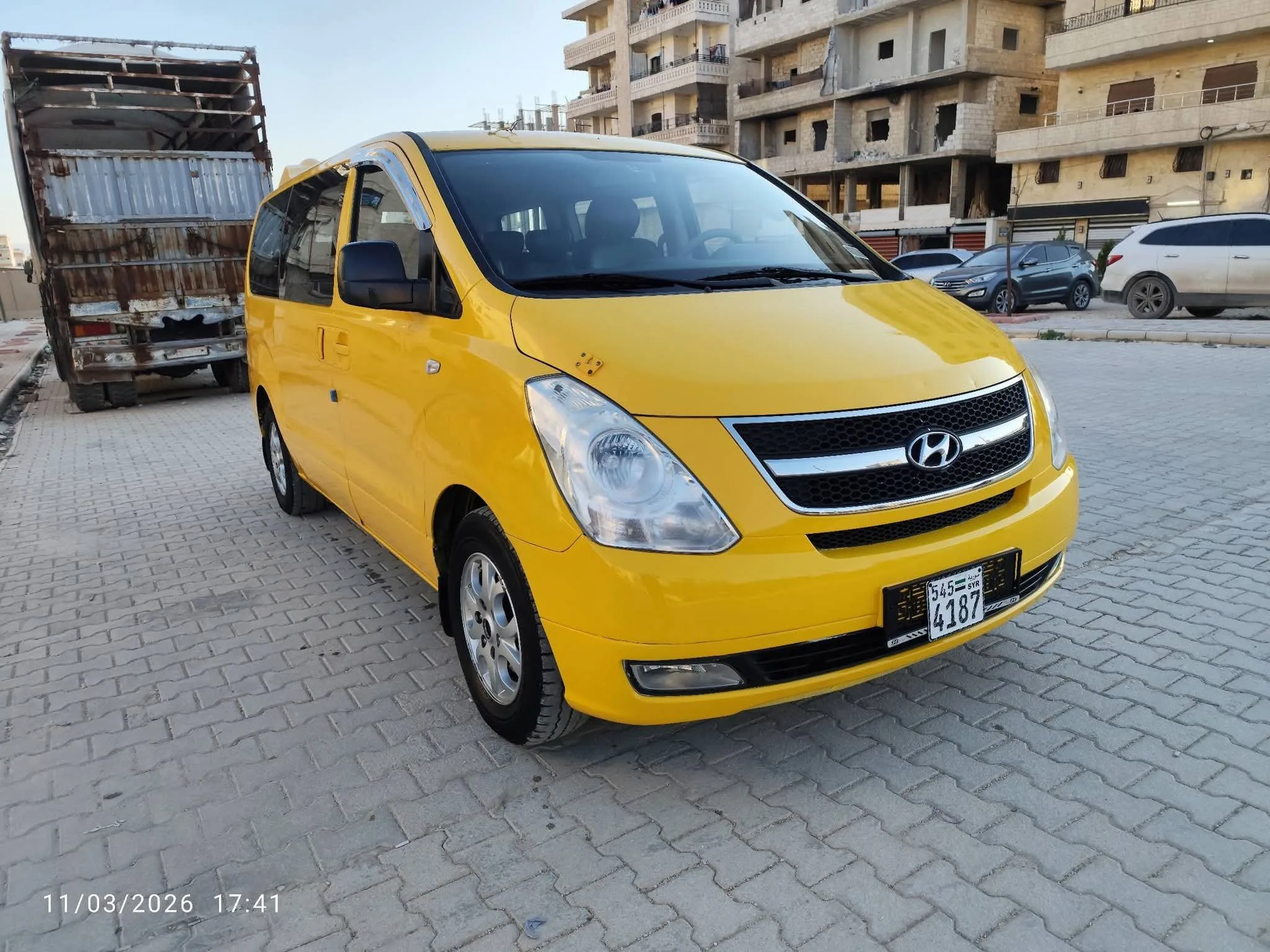 kilometrage car sale hyundai grand starex cvx van used 2009 aleppo oq image