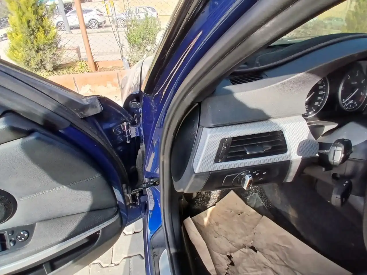 kilometrage car sale bmw 3 series 320 sedan used 2011 aleppo mx image