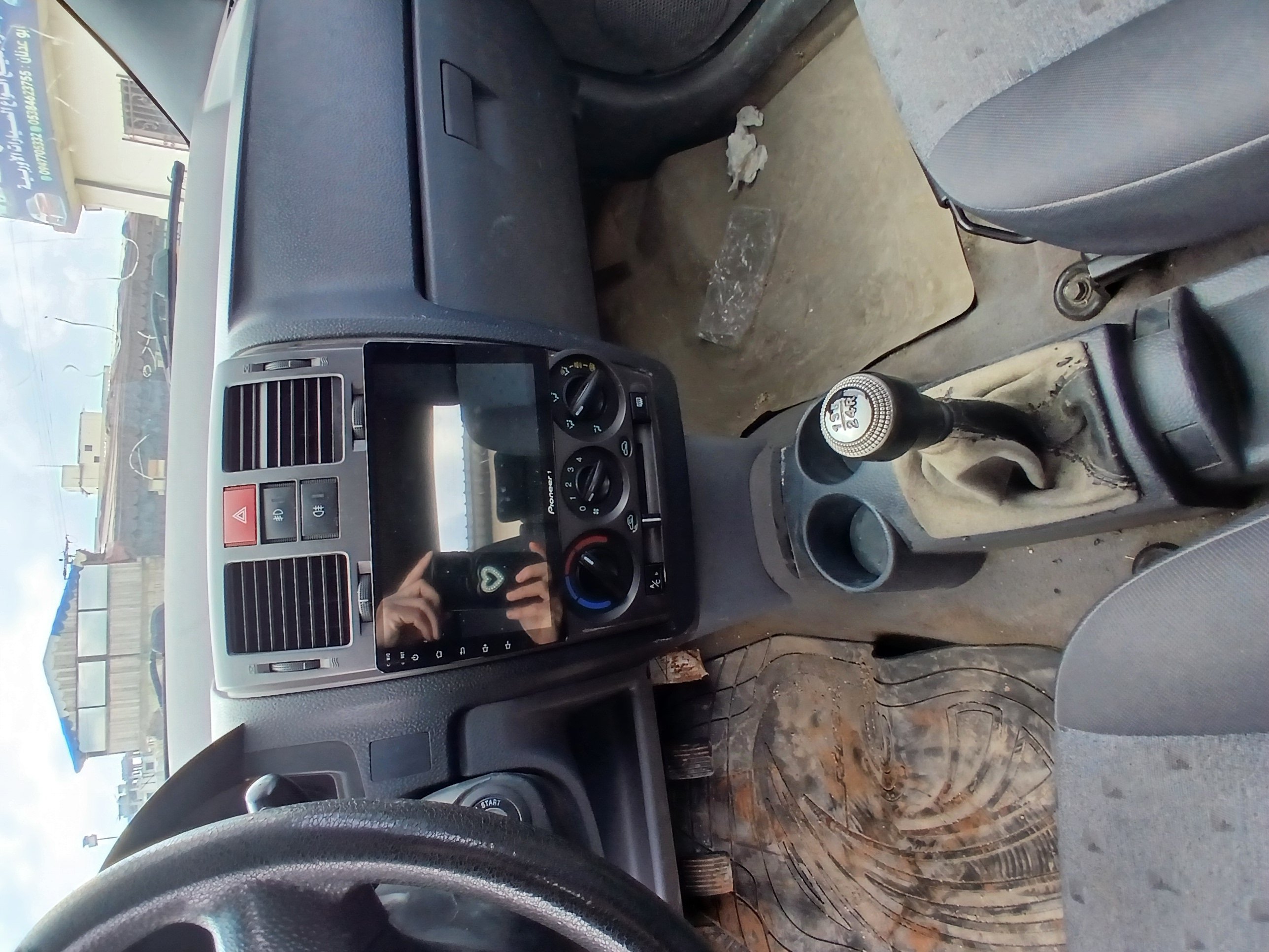 kilometrage car sale hyundai stargazer base sedan used 2004 aleppo he image