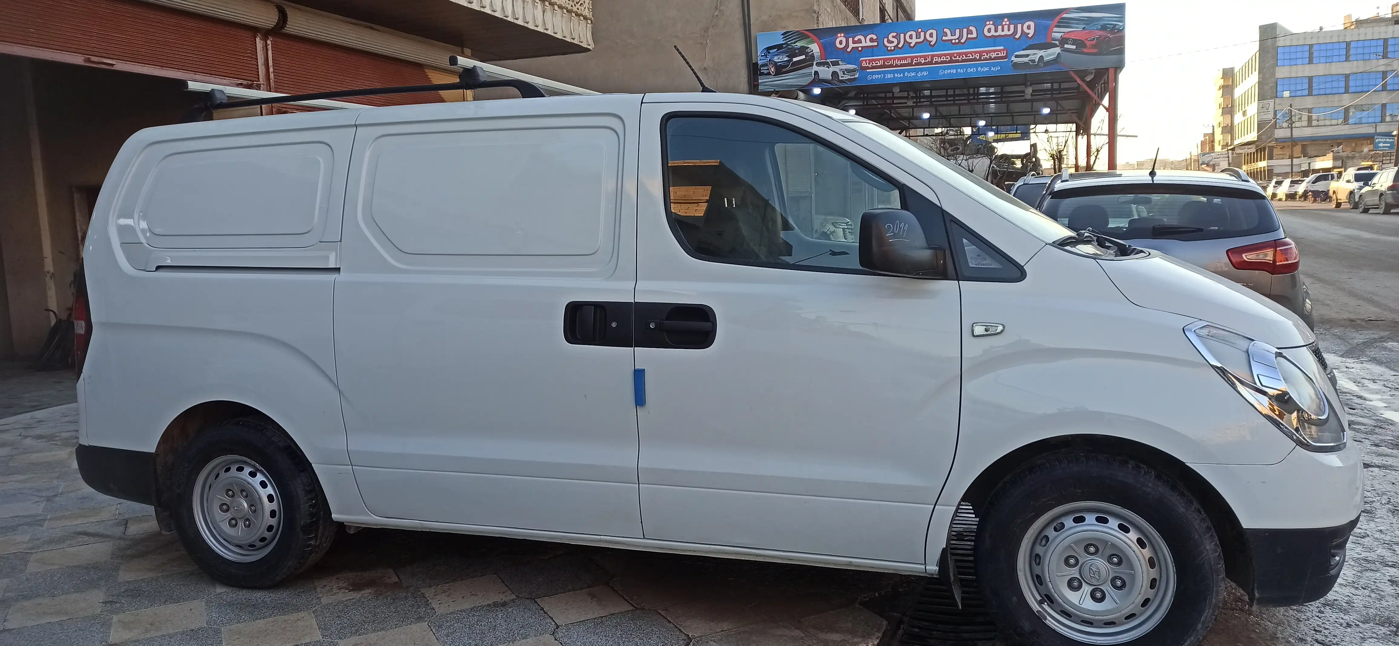 kilometrage car sale hyundai grand starex cvx van used 2011 aleppo wv image