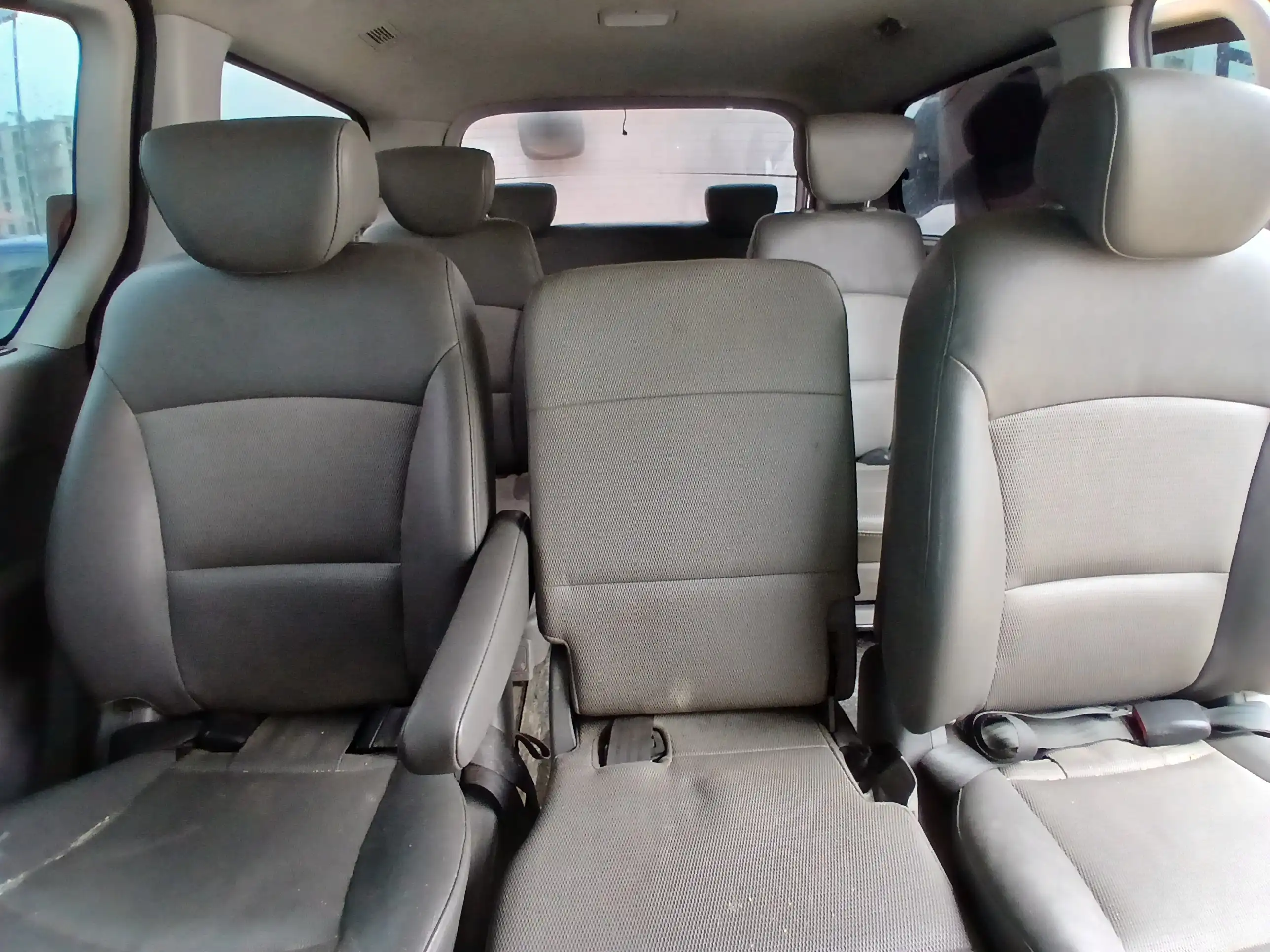 kilometrage car sale hyundai grand starex cvx van used 2011 aleppo ly image