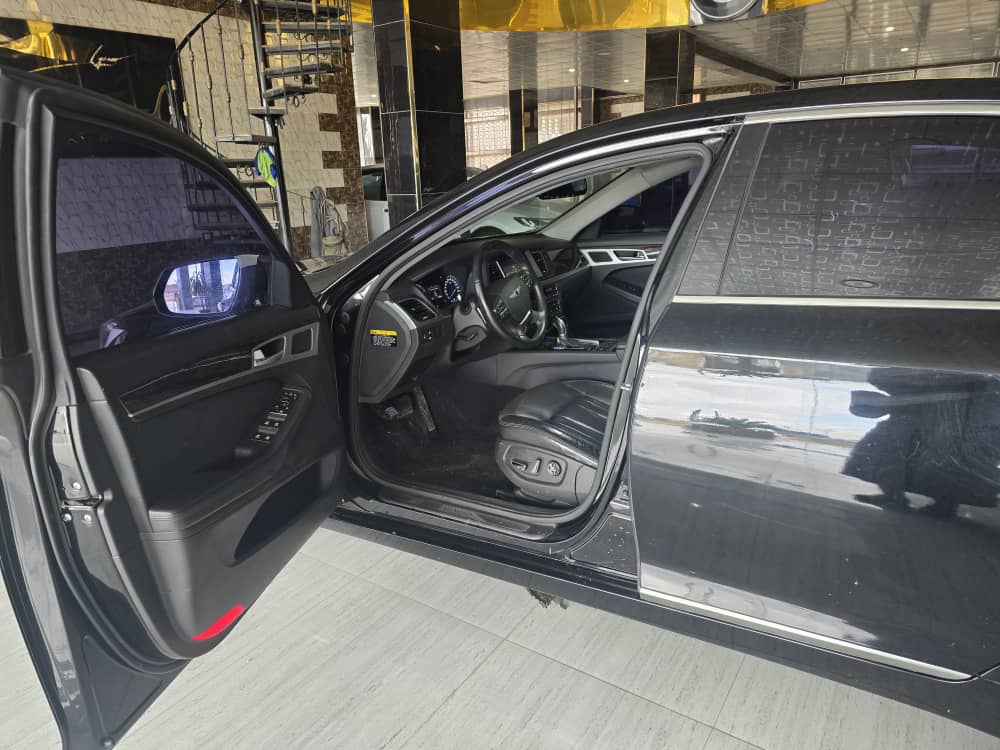 kilometrage car sale genesis bh 330 sedan used 2015 aleppo vr image