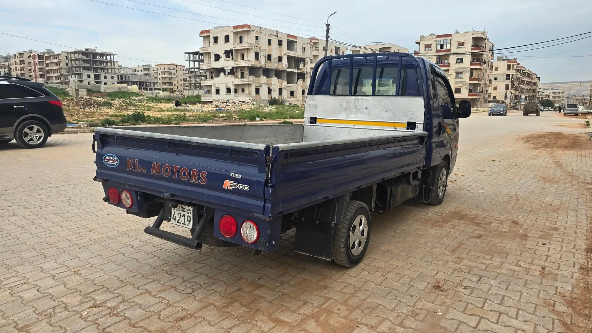 kilometrage car sale hyundai porter ii 2 crdi cargo truck used 2005 aleppo hr image