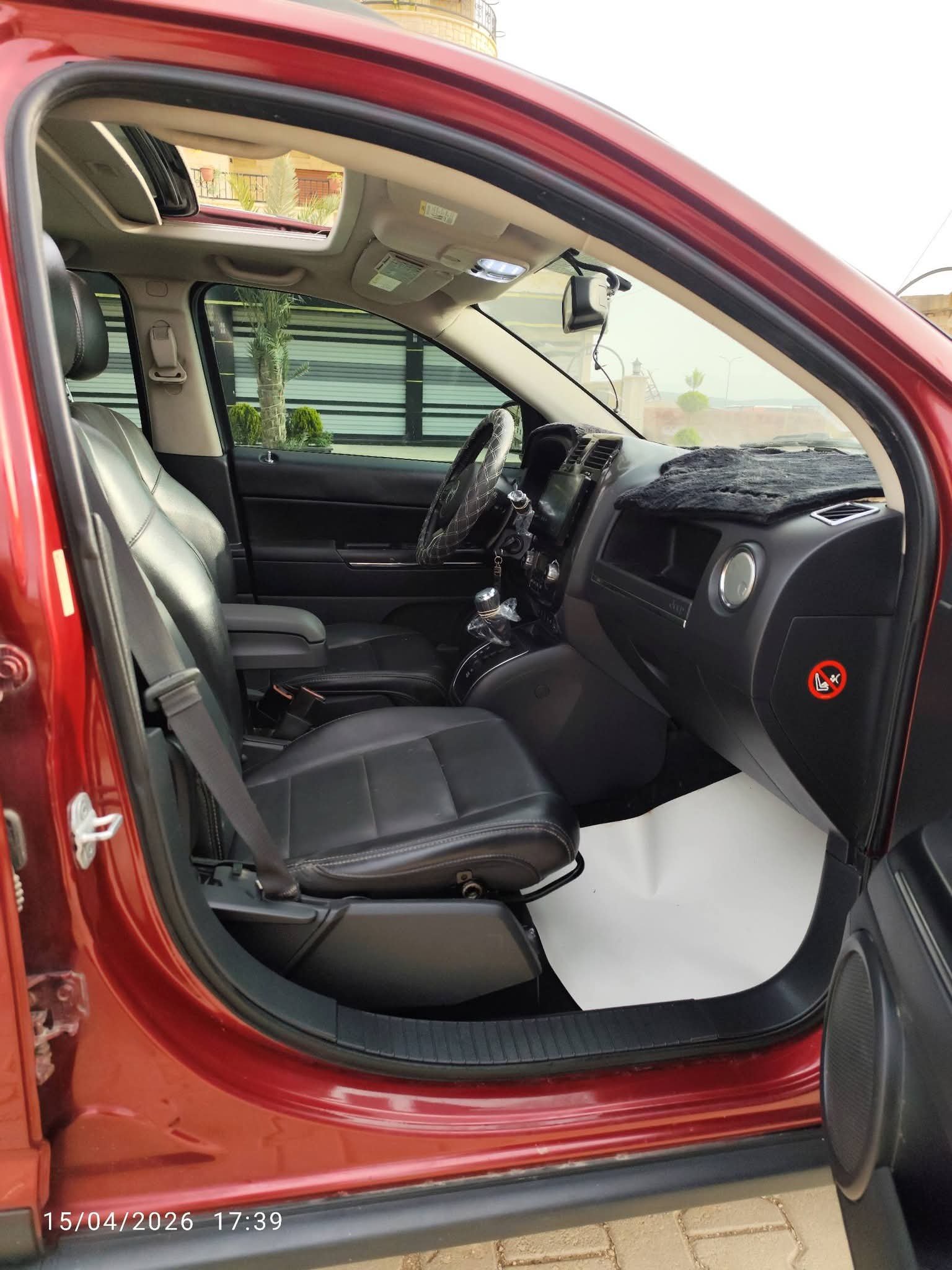 kilometrage car sale jeep compass standard sedan used 2012 aleppo zg image