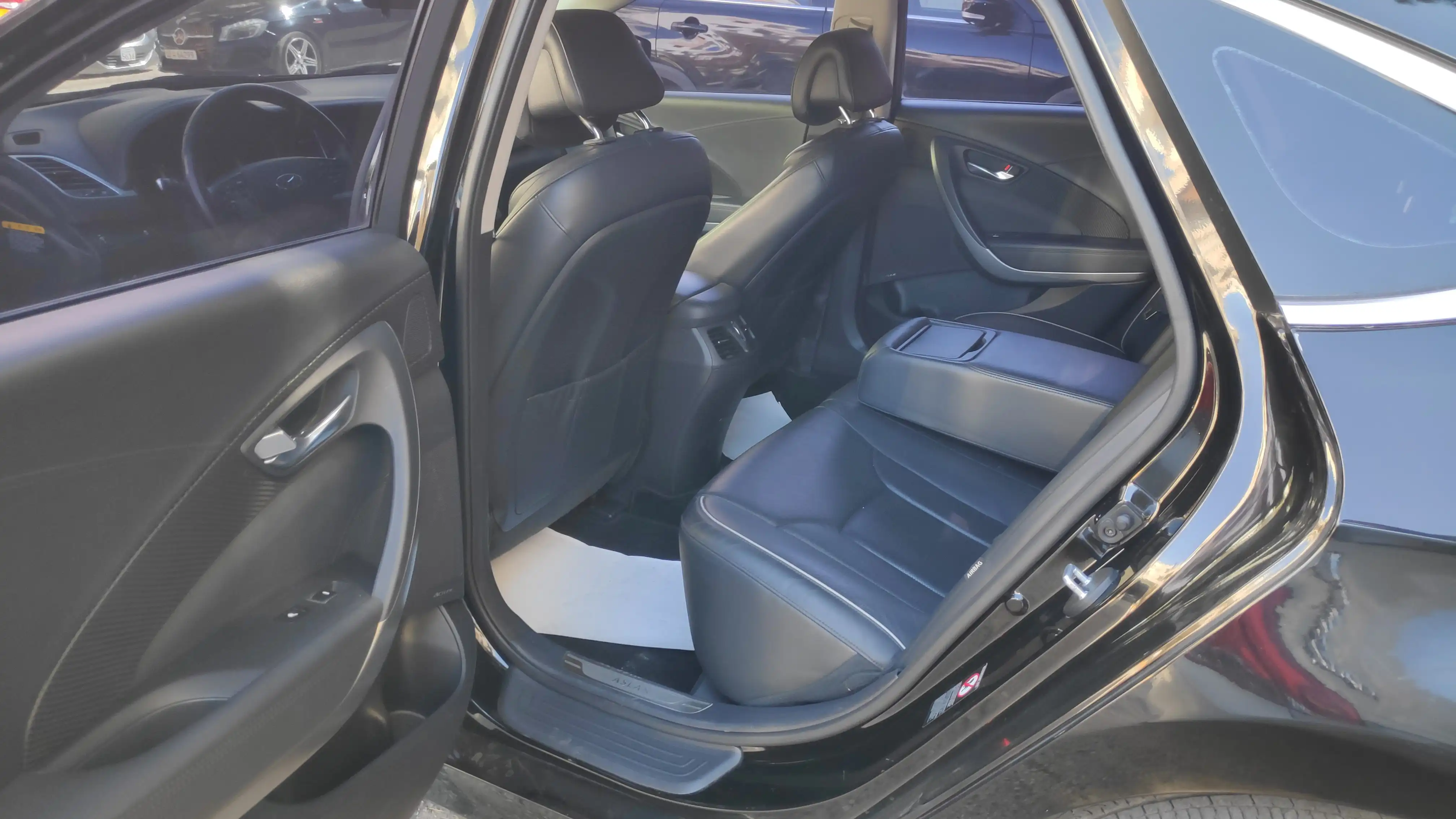 kilometrage car sale hyundai aslan g300 sedan used 2015 tartus lb image