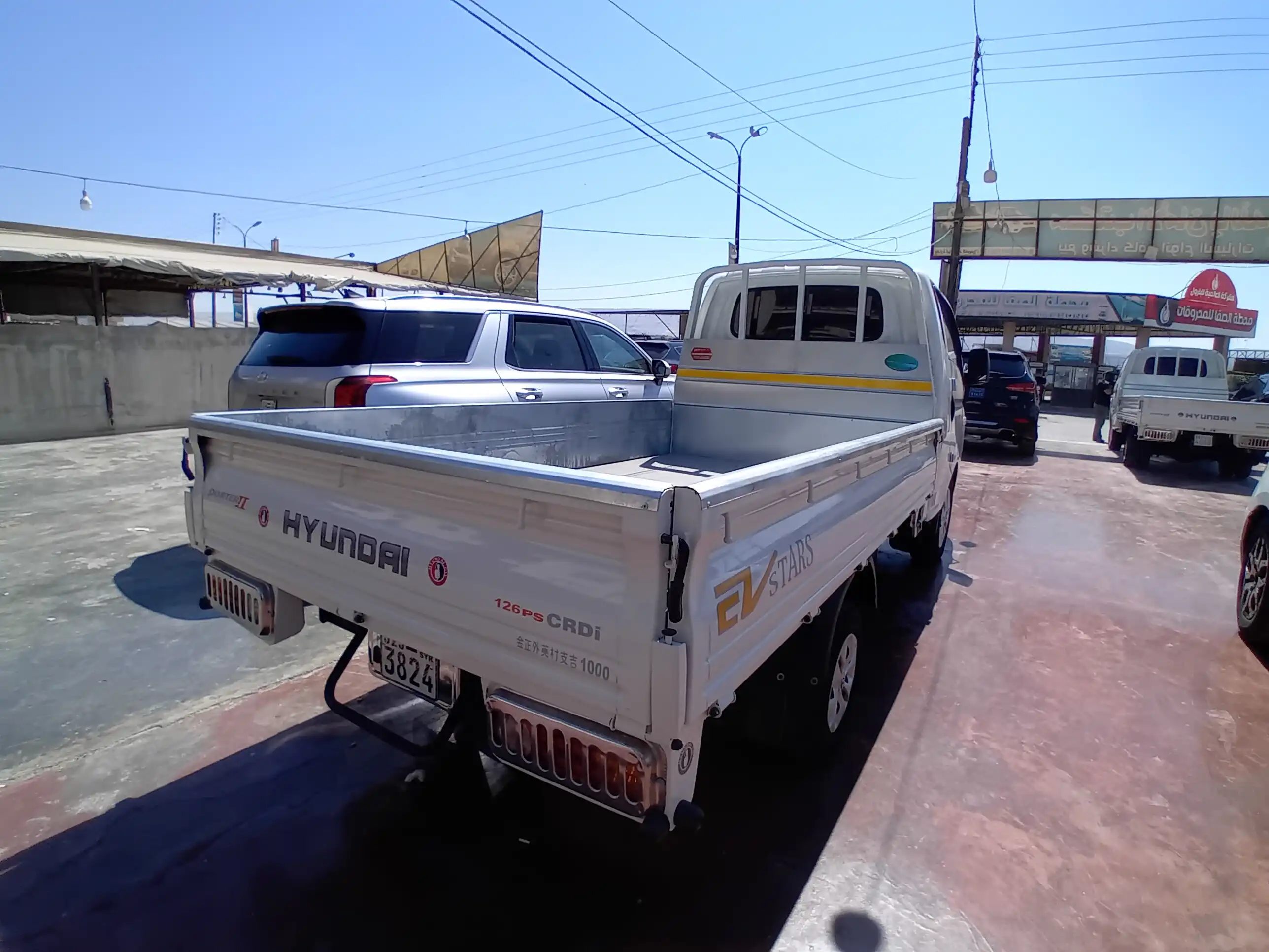 kilometrage car sale hyundai porter 2 crdi cargo truck used 2011 qw image
