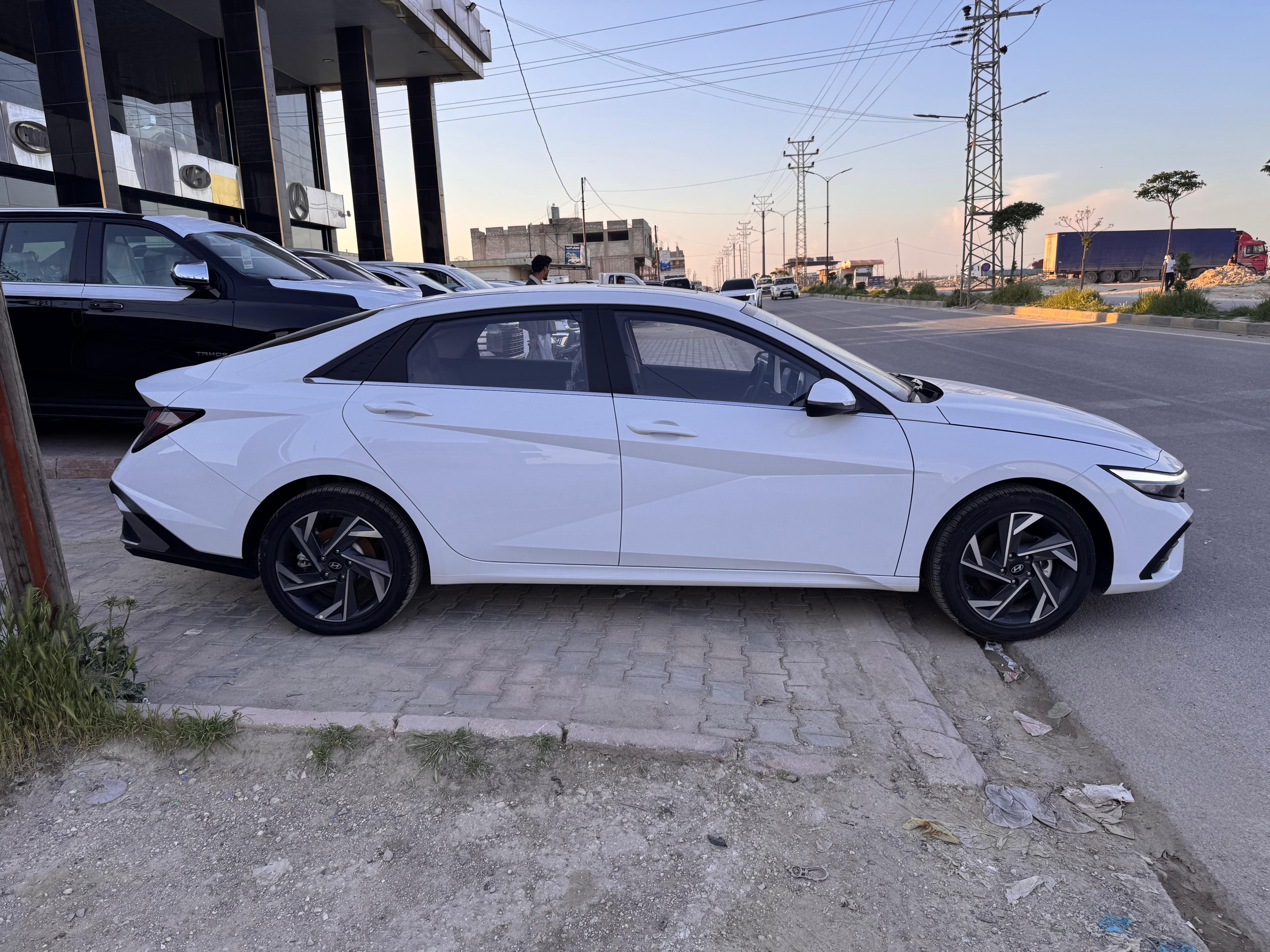 kilometrage car sale hyundai i 30 standard sedan new 2025 aleppo vk image